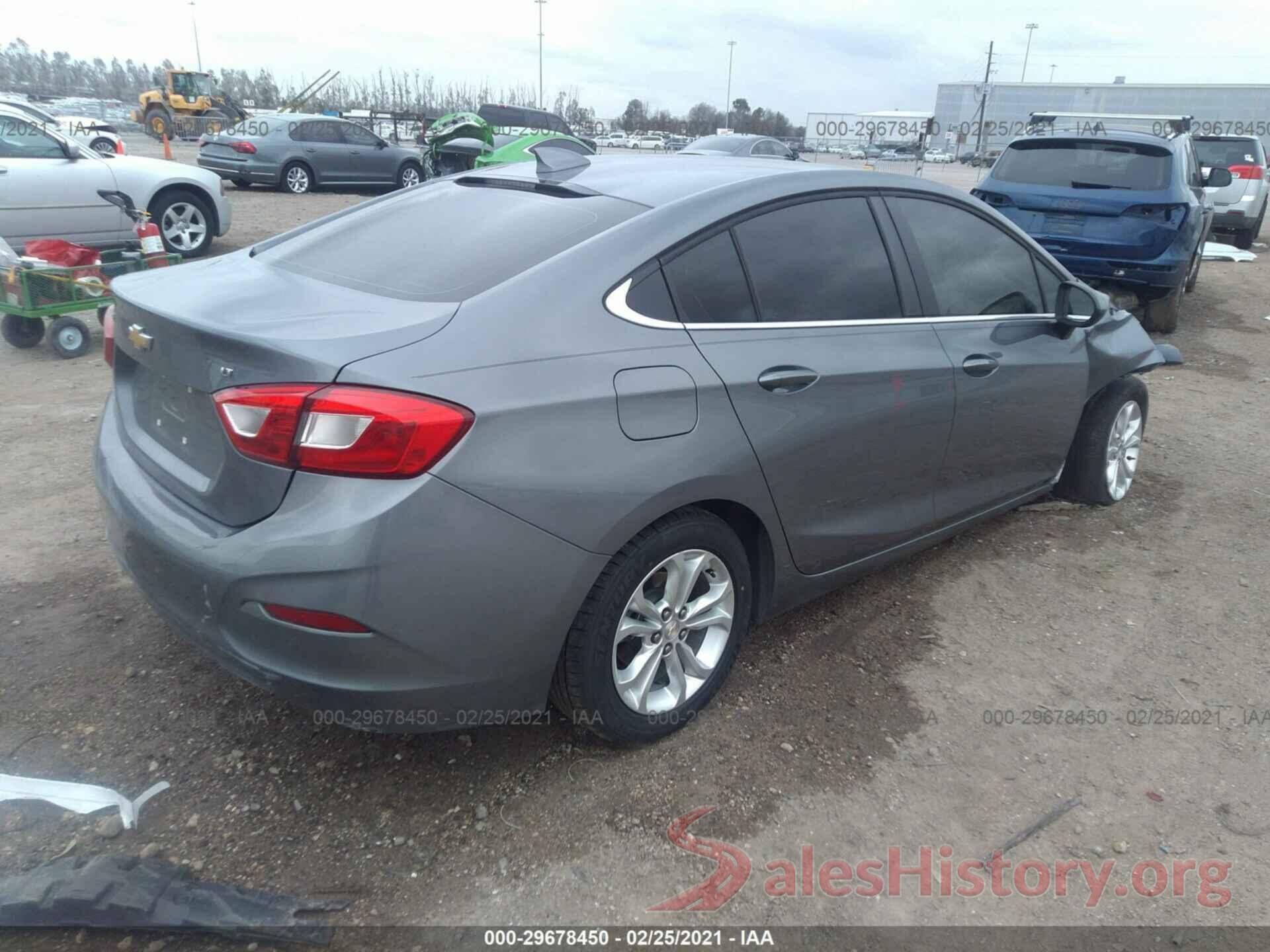 1G1BE5SM8K7139643 2019 CHEVROLET CRUZE