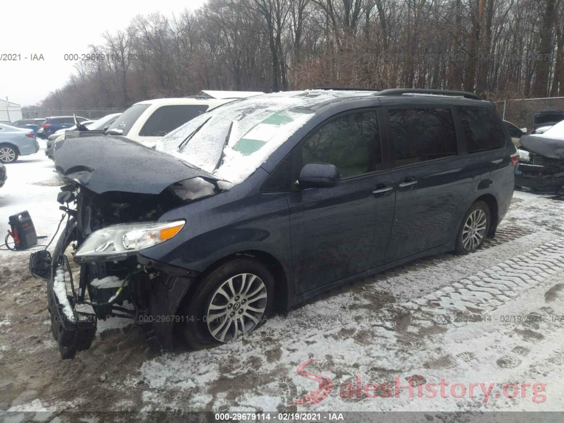 5TDYZ3DC0JS945835 2018 TOYOTA SIENNA