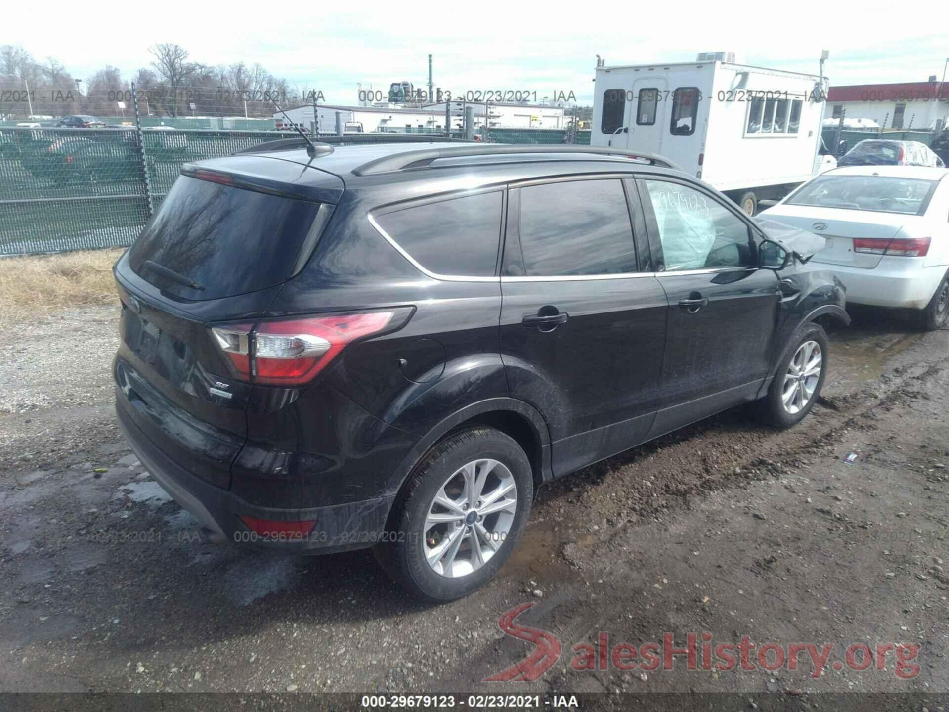 1FMCU0GD3JUB80087 2018 FORD ESCAPE