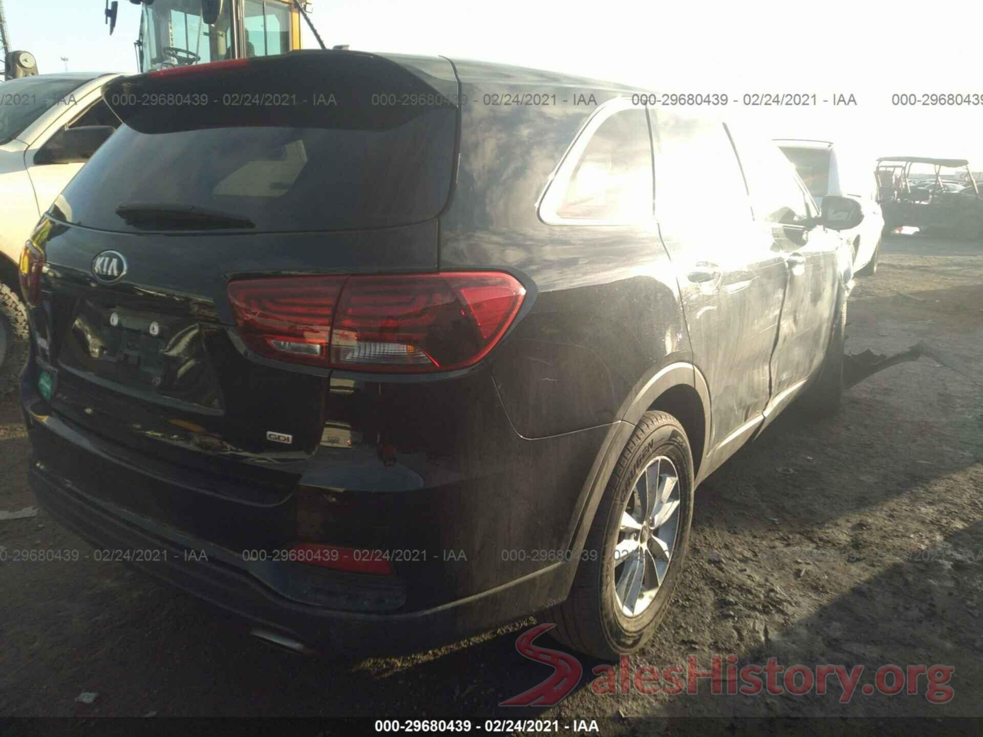 5XYPG4A32KG587437 2019 KIA SORENTO