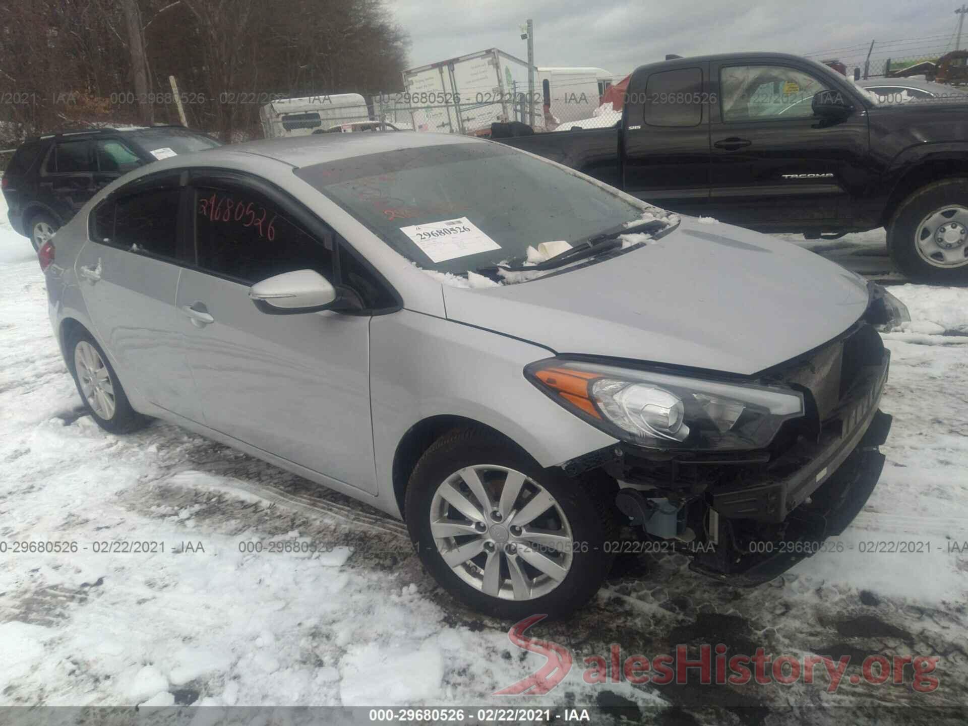 KNAFX4A6XG5566256 2016 KIA FORTE