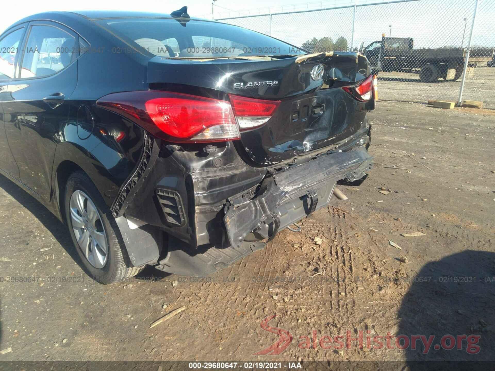 5NPDH4AE4GH741129 2016 HYUNDAI ELANTRA