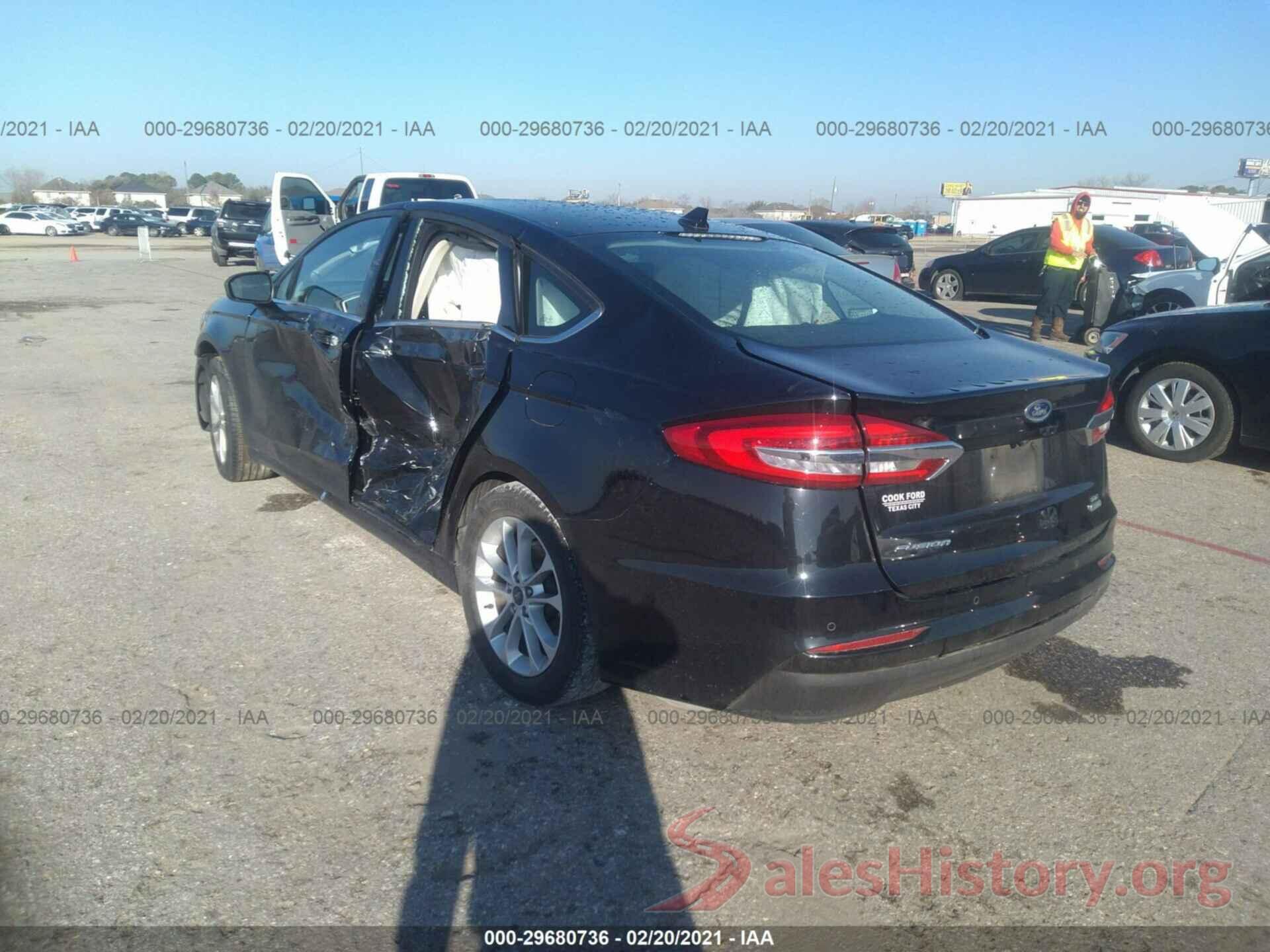 3FA6P0HD8KR250091 2019 FORD FUSION