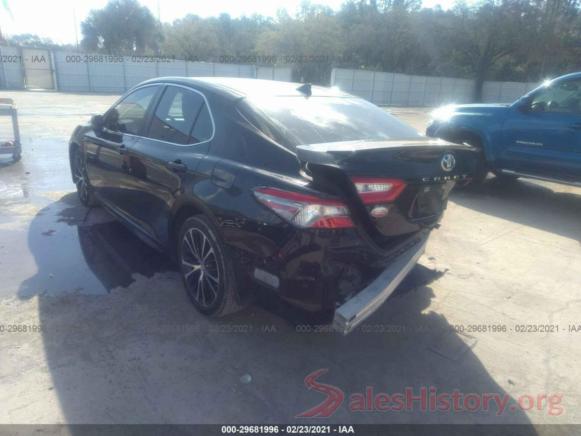 4T1B11HK4KU747626 2019 TOYOTA CAMRY