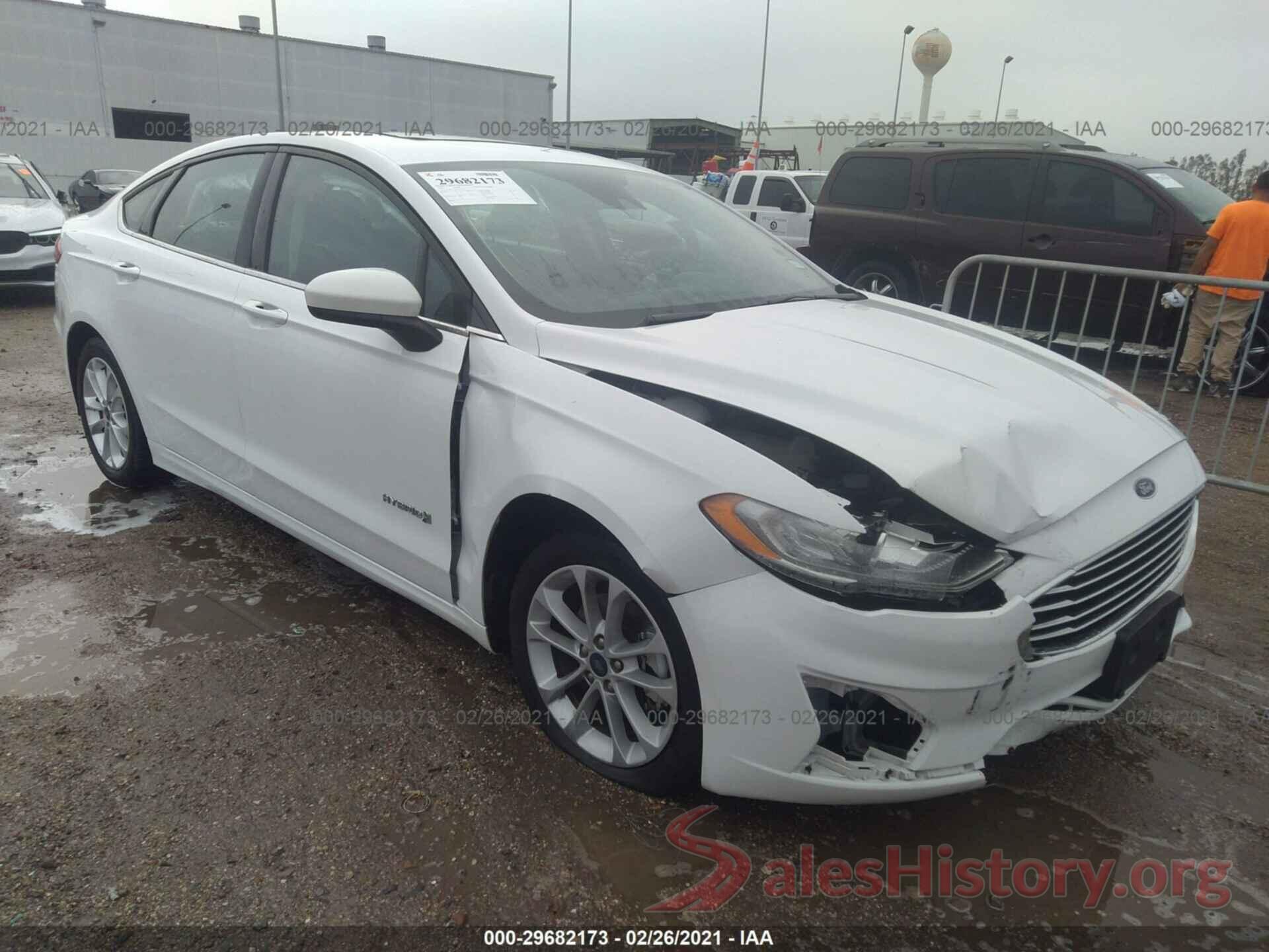 3FA6P0LU9KR110266 2019 FORD FUSION HYBRID