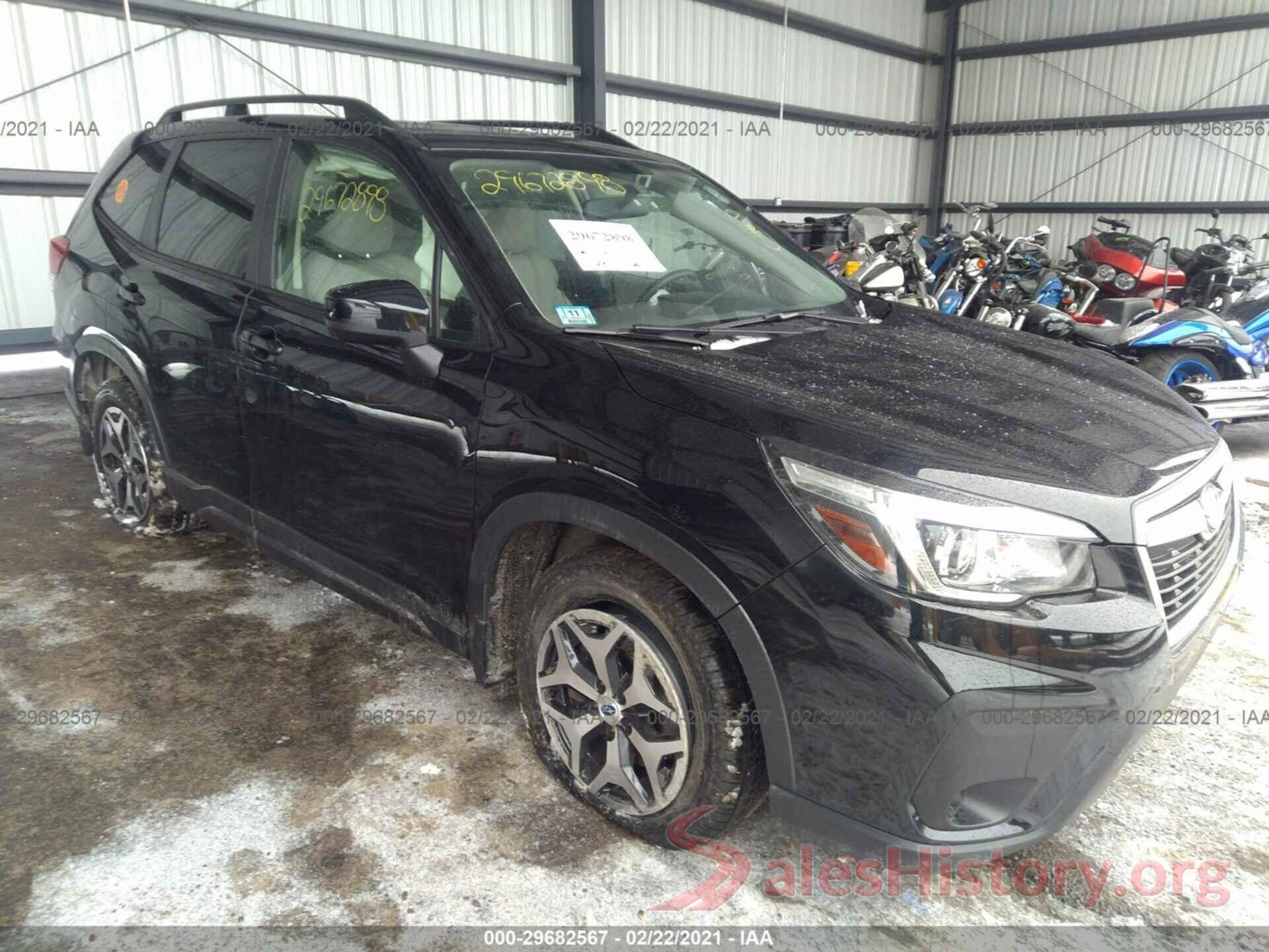 JF2SKAEC1KH403163 2019 SUBARU FORESTER