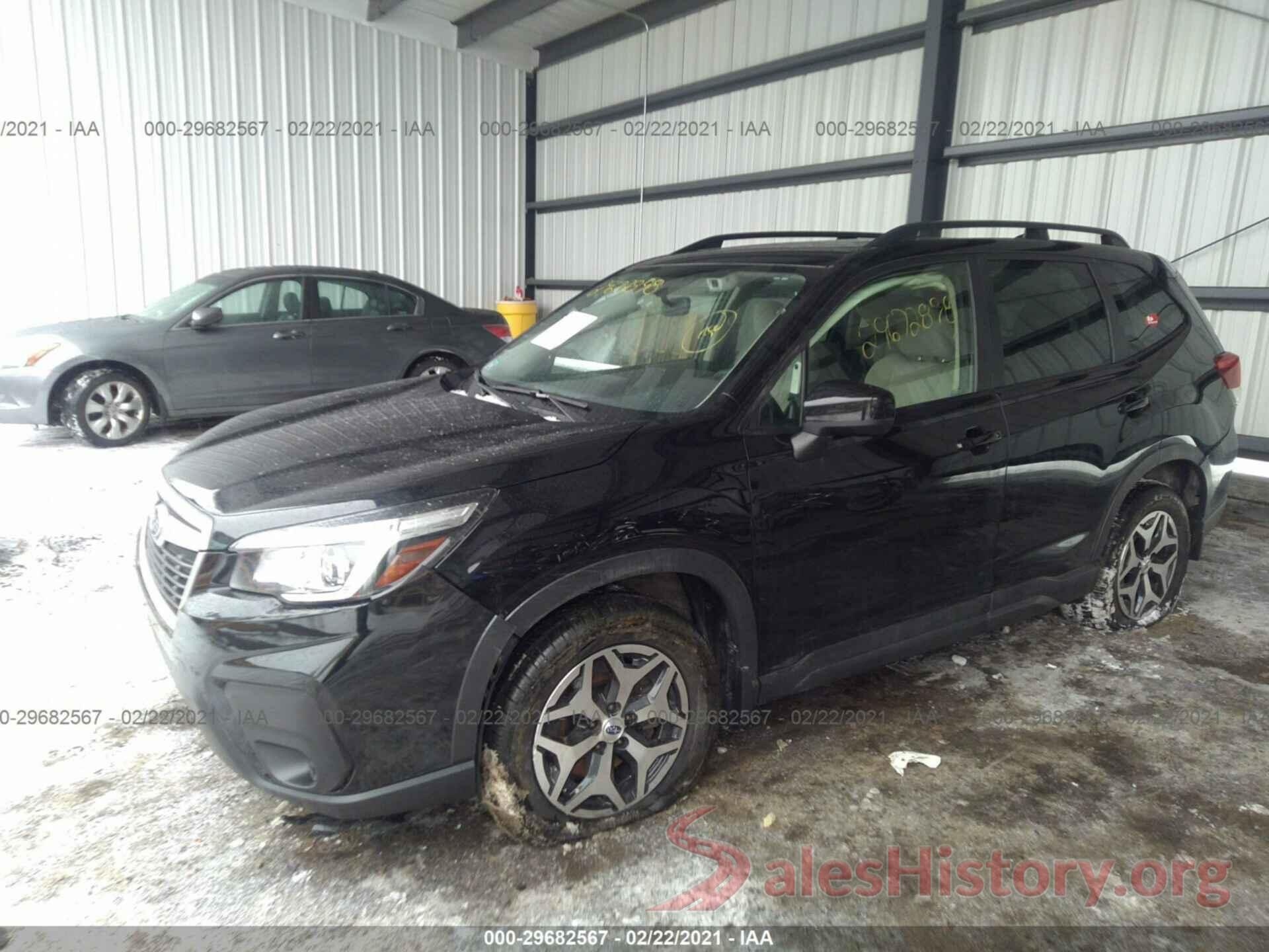 JF2SKAEC1KH403163 2019 SUBARU FORESTER