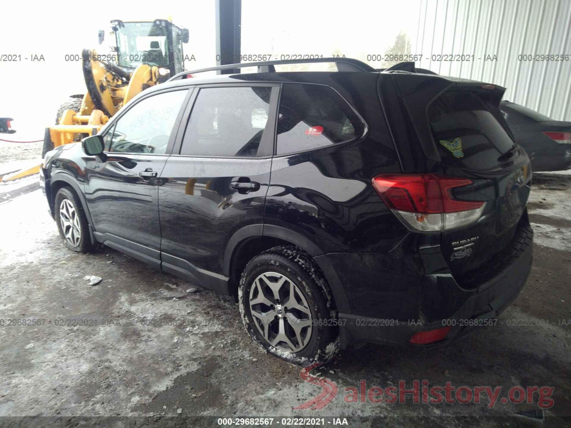 JF2SKAEC1KH403163 2019 SUBARU FORESTER