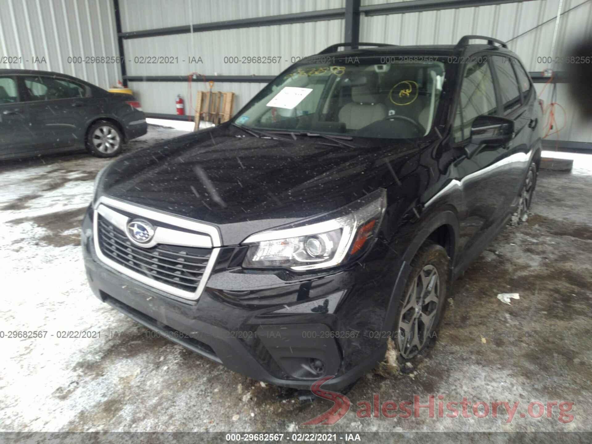 JF2SKAEC1KH403163 2019 SUBARU FORESTER