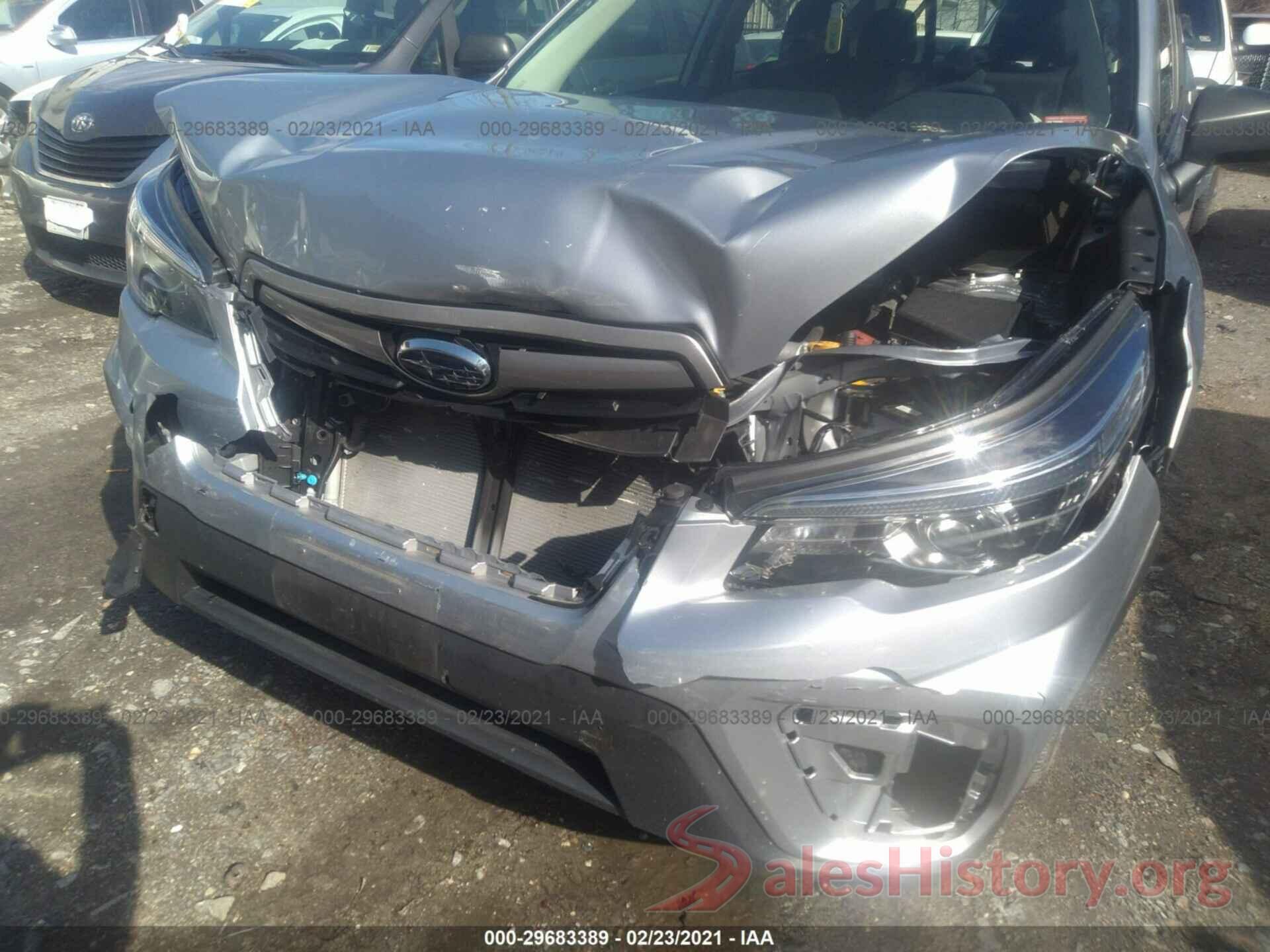 JF2SKACC0KH584677 2019 SUBARU FORESTER