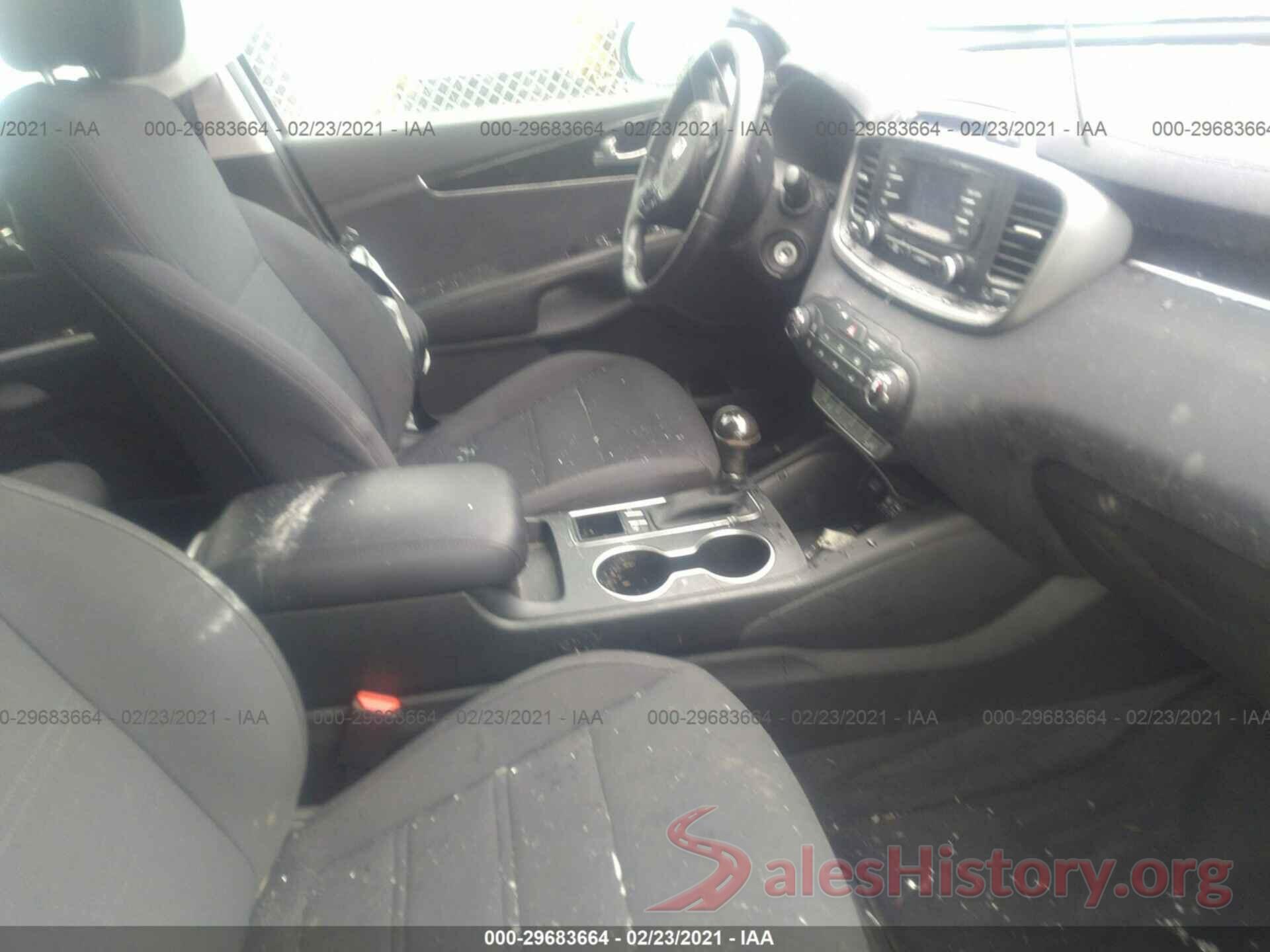 5XYPG4A30GG021557 2016 KIA SORENTO