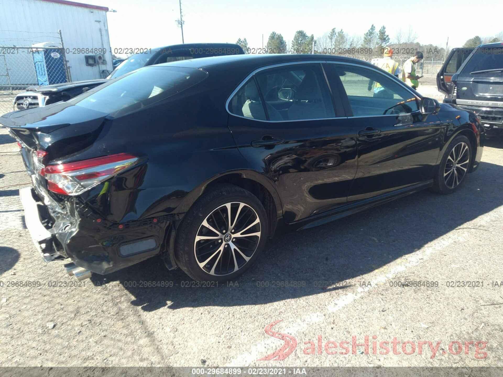 4T1B11HK3JU102755 2018 TOYOTA CAMRY