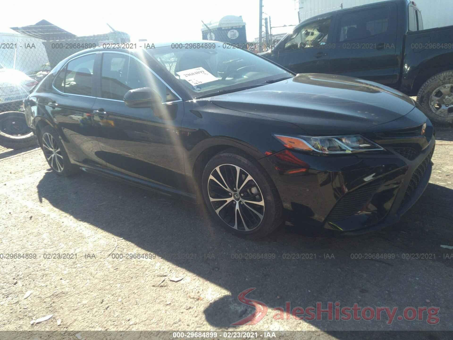 4T1B11HK3JU102755 2018 TOYOTA CAMRY