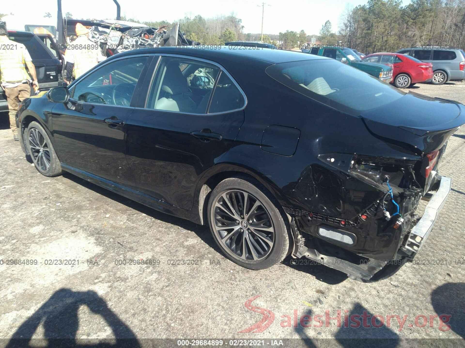 4T1B11HK3JU102755 2018 TOYOTA CAMRY