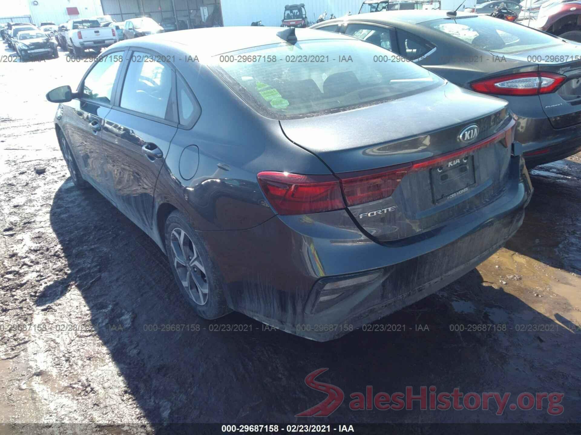 3KPF24AD8KE136688 2019 KIA FORTE