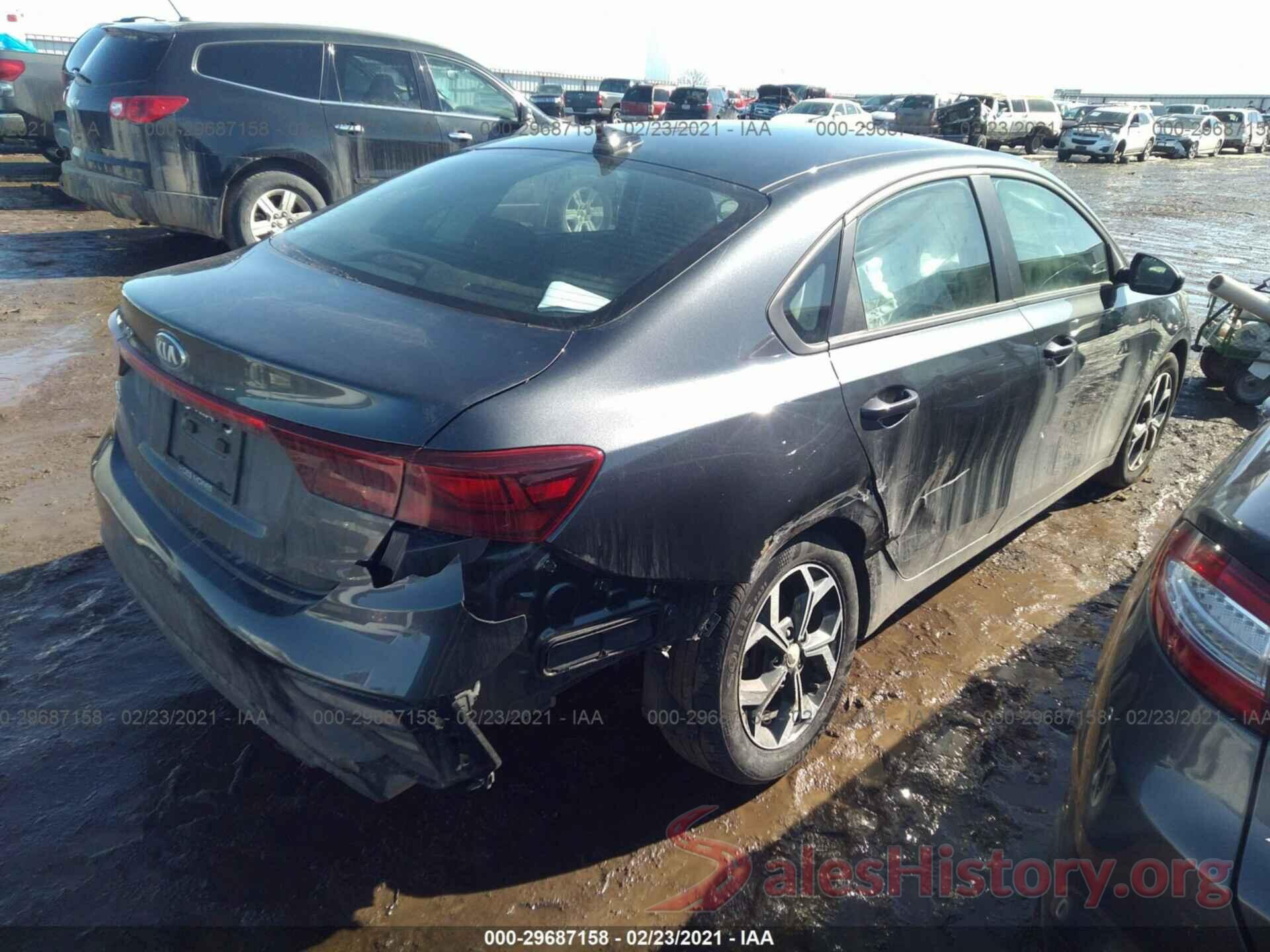 3KPF24AD8KE136688 2019 KIA FORTE