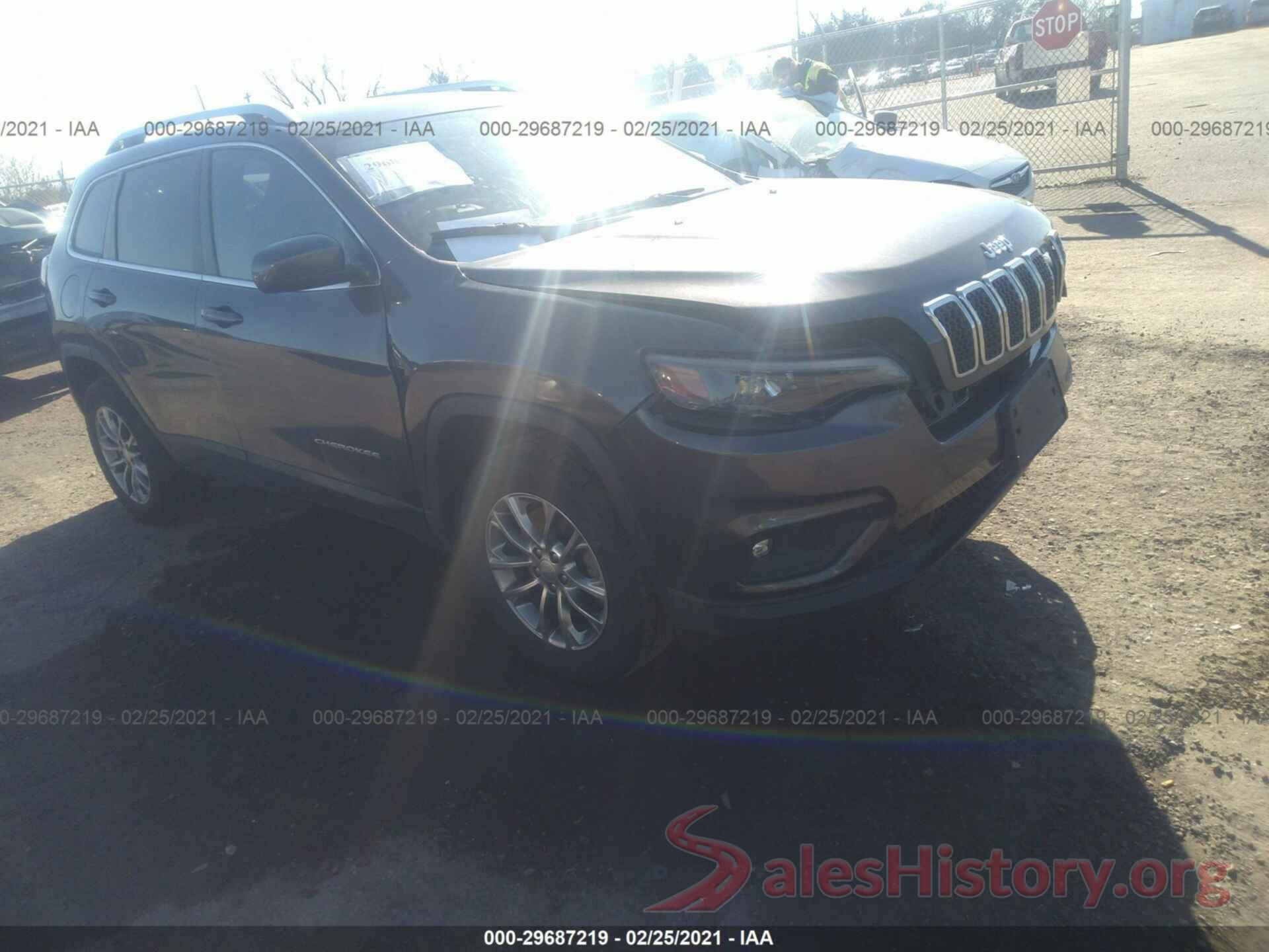 1C4PJMLB4KD250627 2019 JEEP CHEROKEE