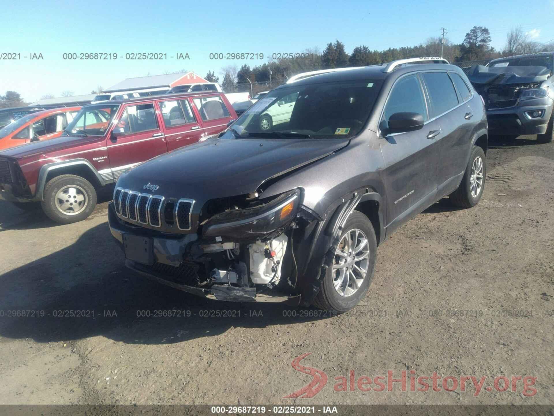 1C4PJMLB4KD250627 2019 JEEP CHEROKEE