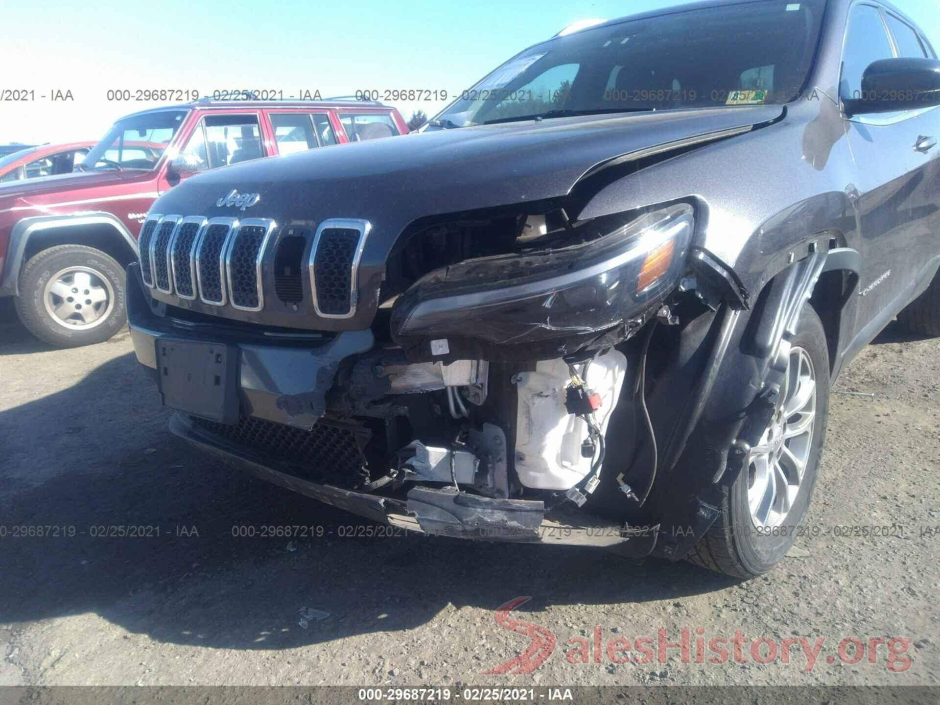 1C4PJMLB4KD250627 2019 JEEP CHEROKEE