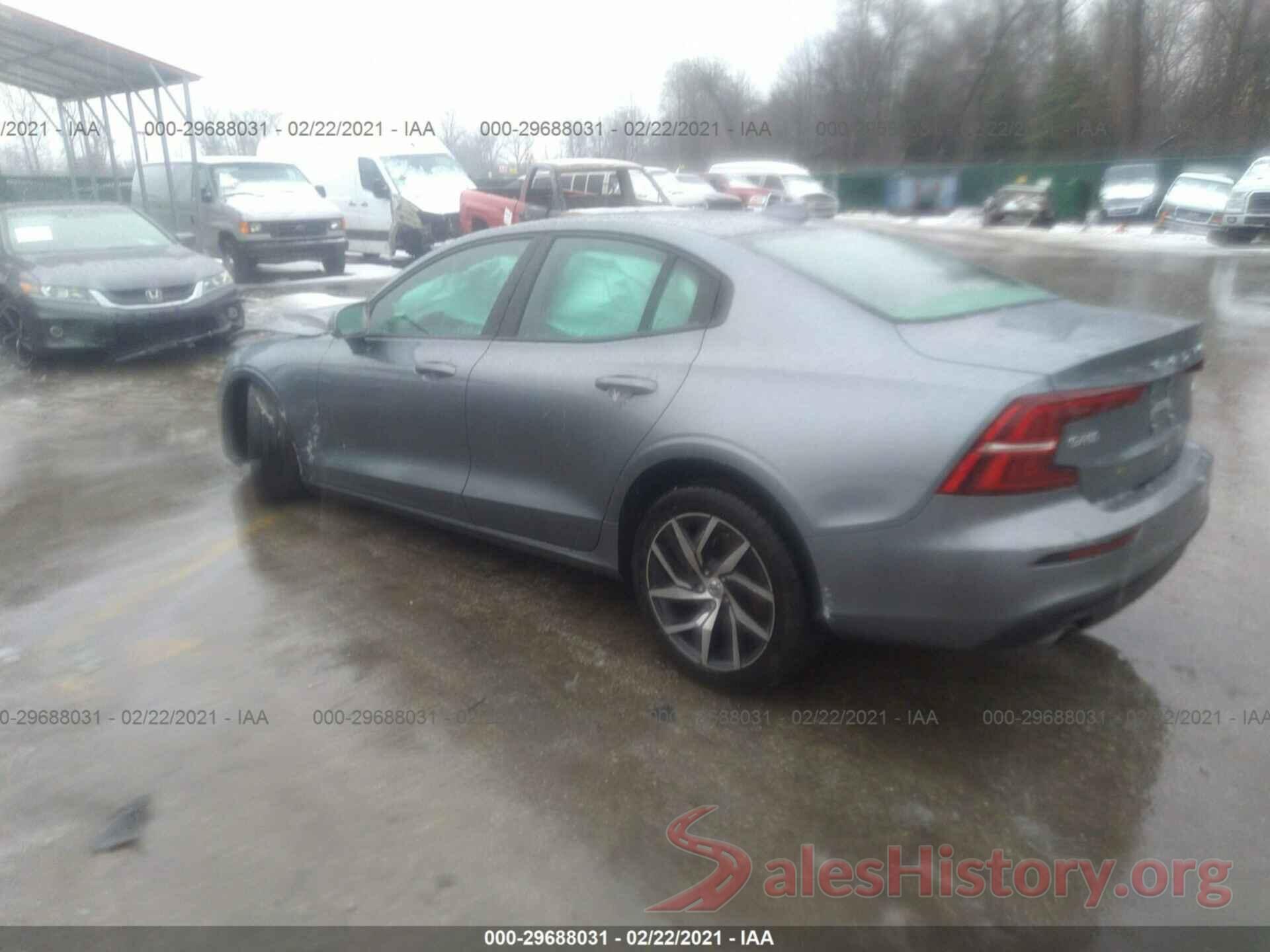 7JR102FK8LG042292 2020 VOLVO S60