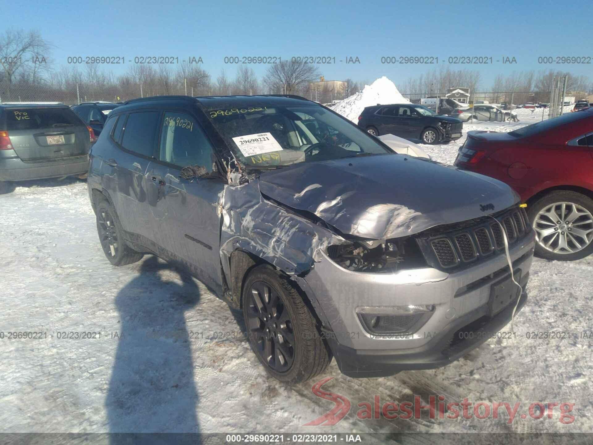 3C4NJDCB2KT672719 2019 JEEP COMPASS