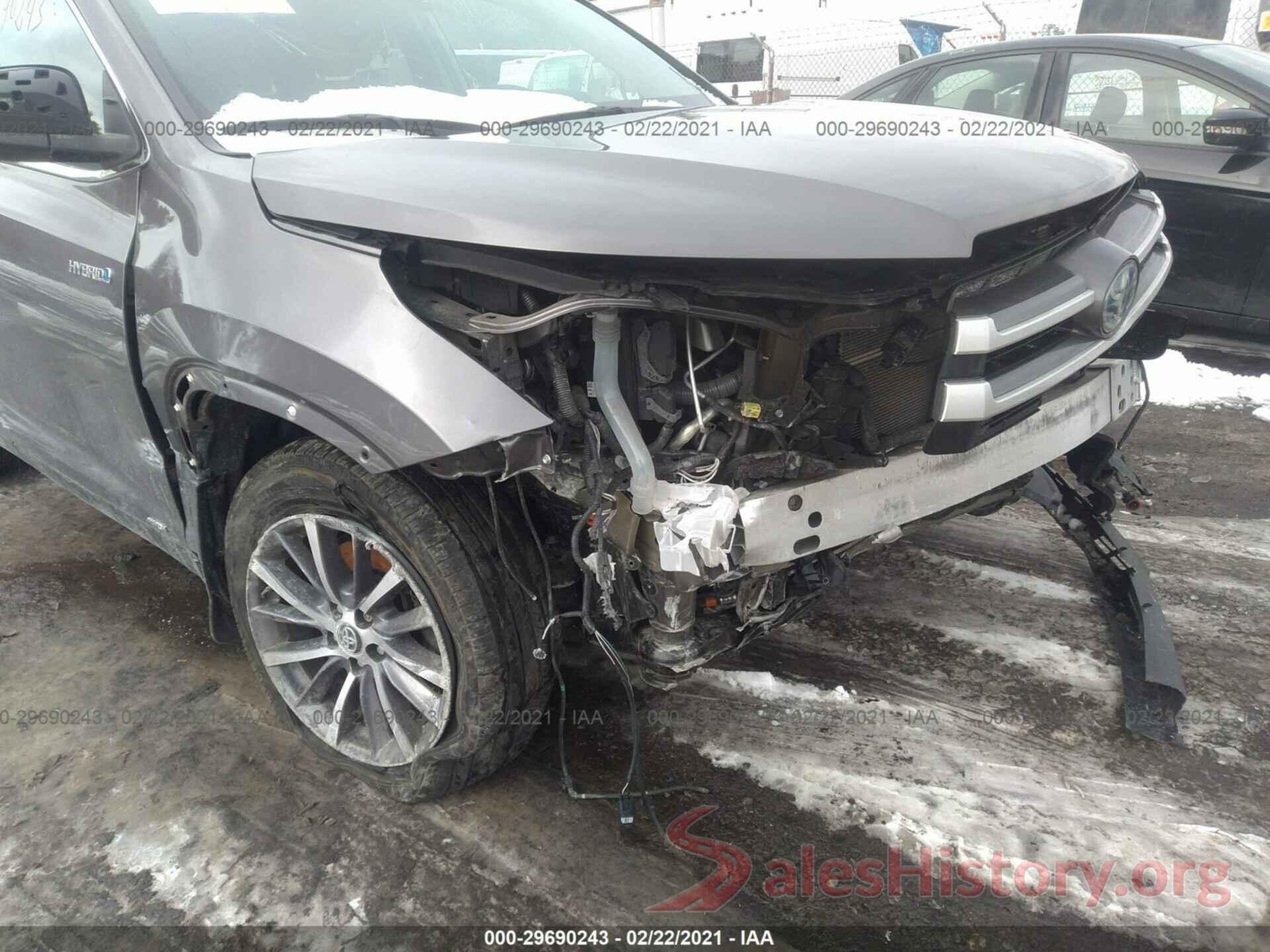 5TDJGRFH5KS061619 2019 TOYOTA HIGHLANDER