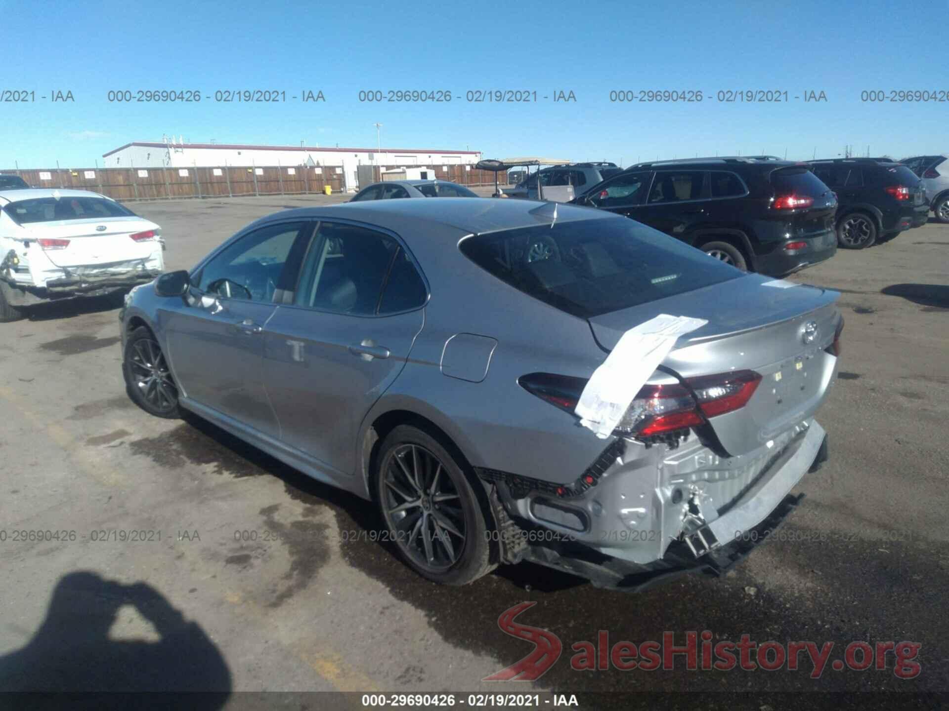 4T1G11AK7MU411018 2021 TOYOTA CAMRY