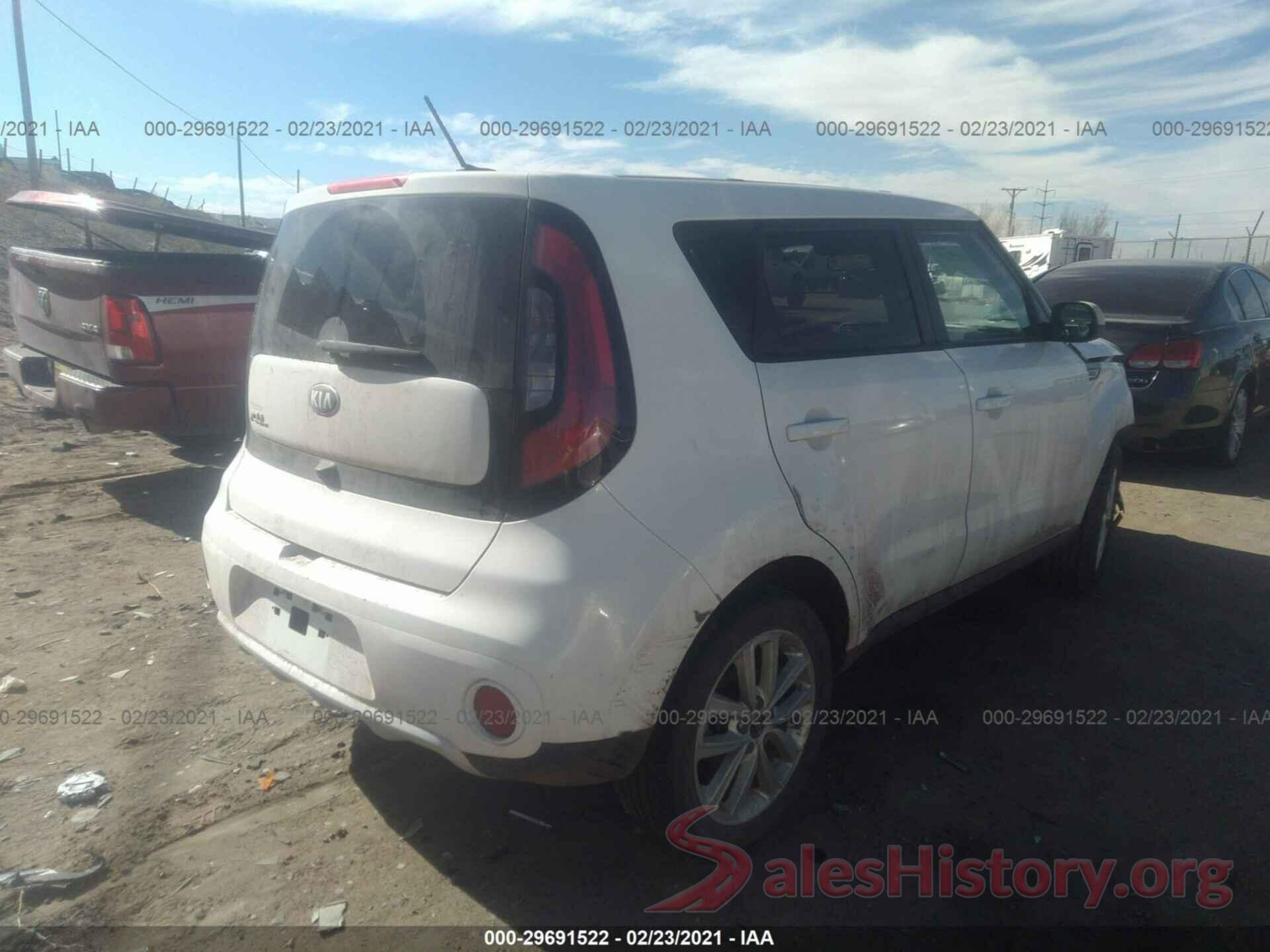 KNDJP3A51J7573784 2018 KIA SOUL