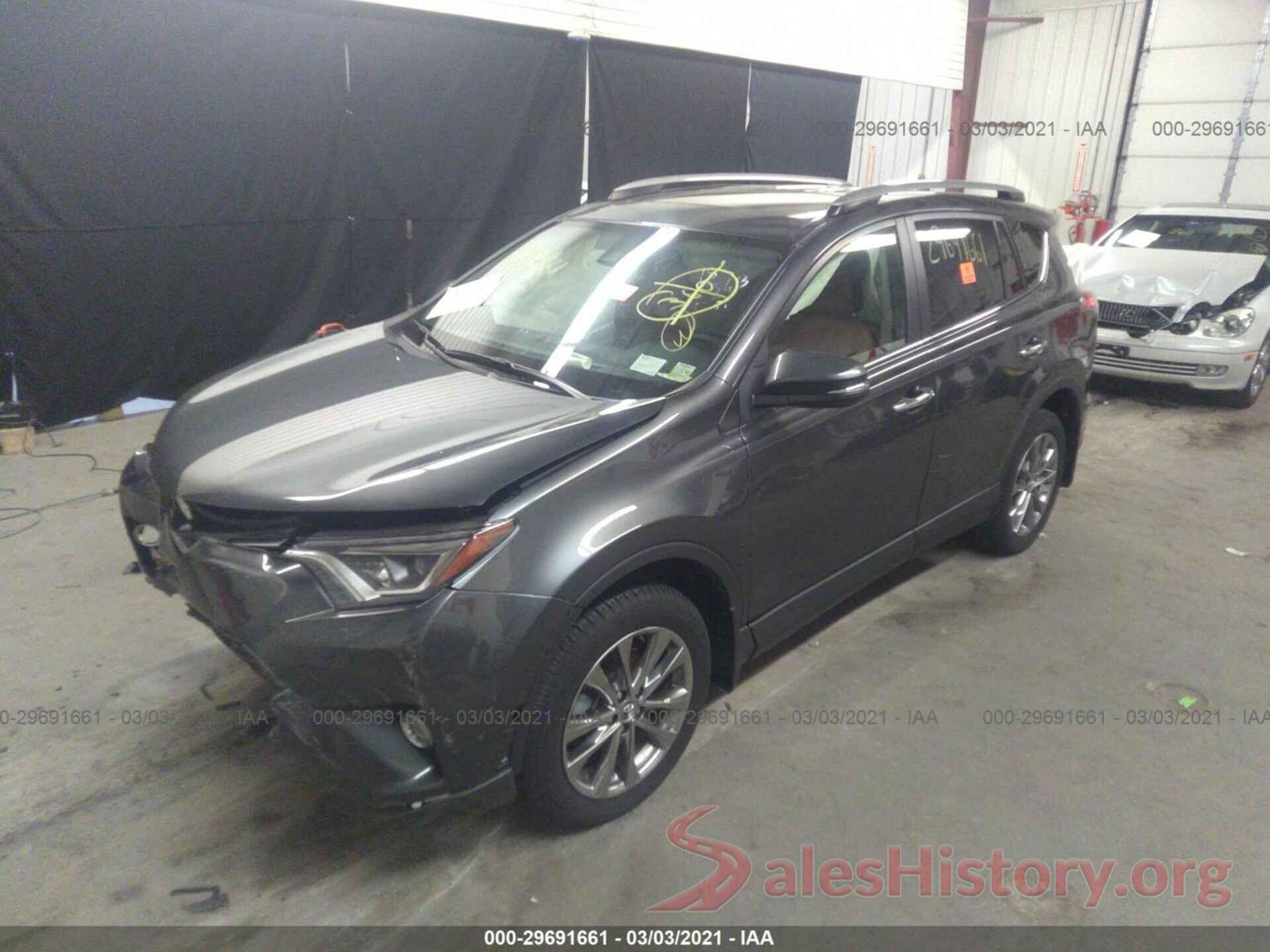 JTMDFREV5JJ719135 2018 TOYOTA RAV4