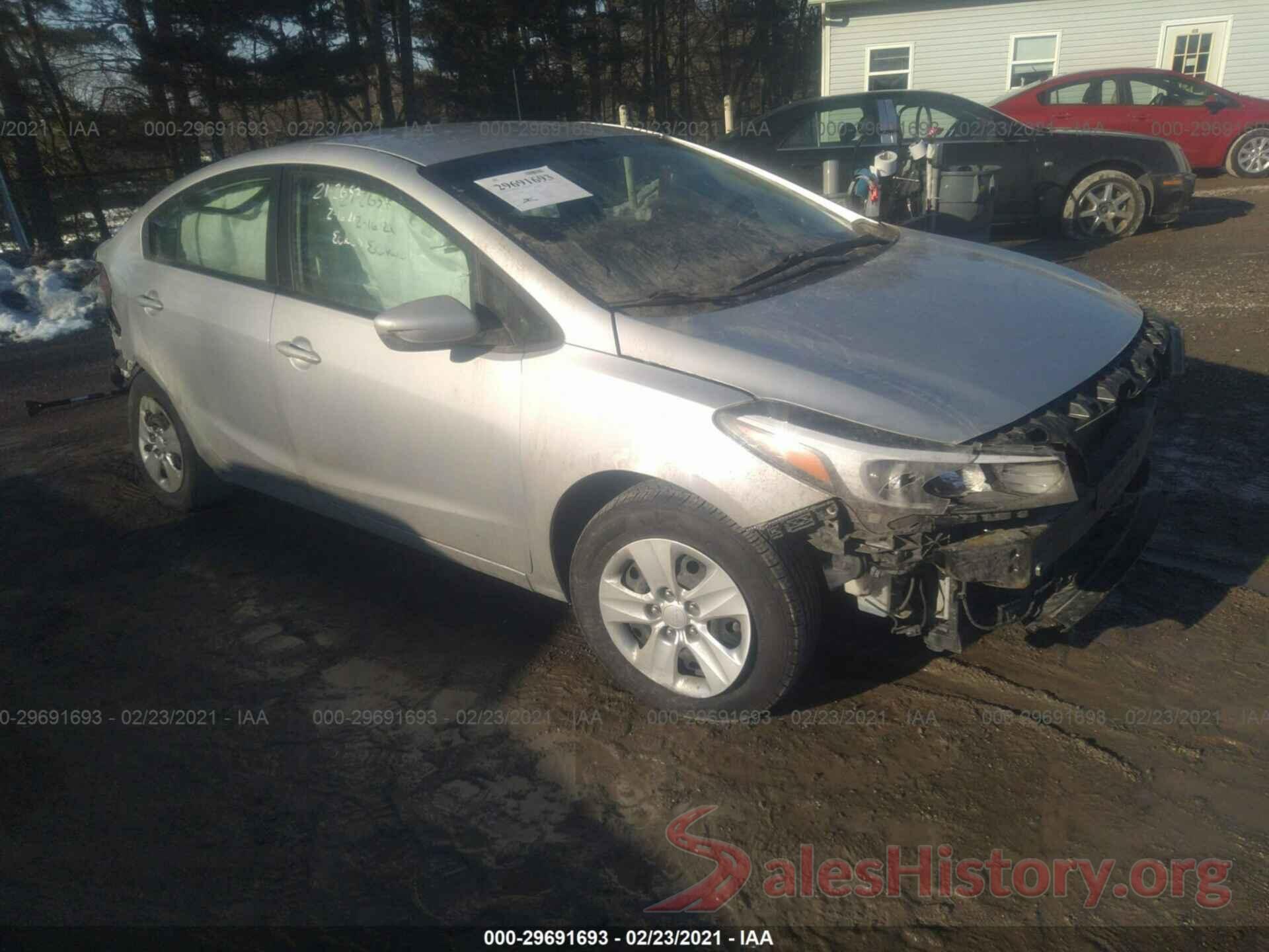 3KPFK4A78JE230899 2018 KIA FORTE