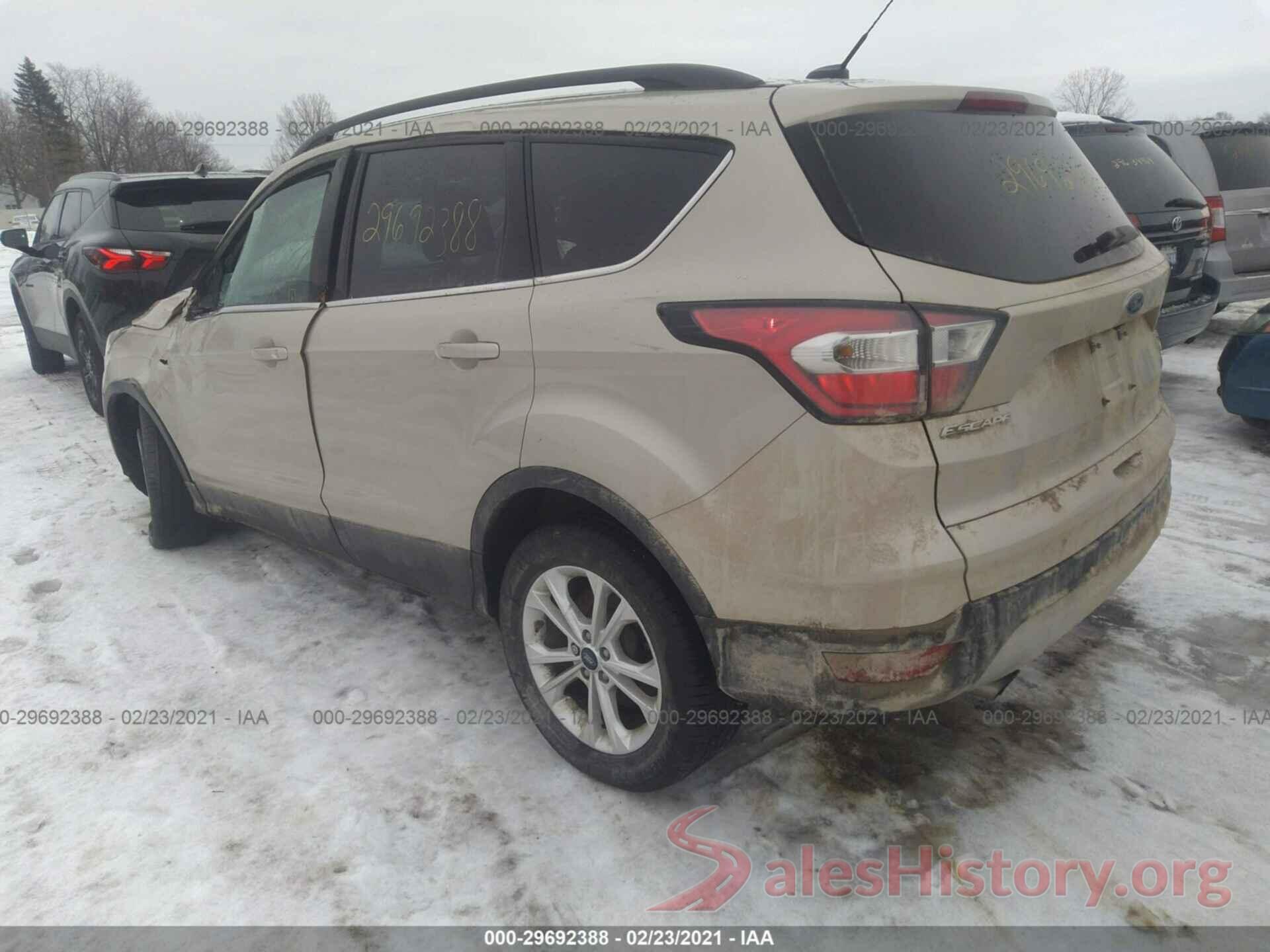 1FMCU9GD0HUA93052 2017 FORD ESCAPE