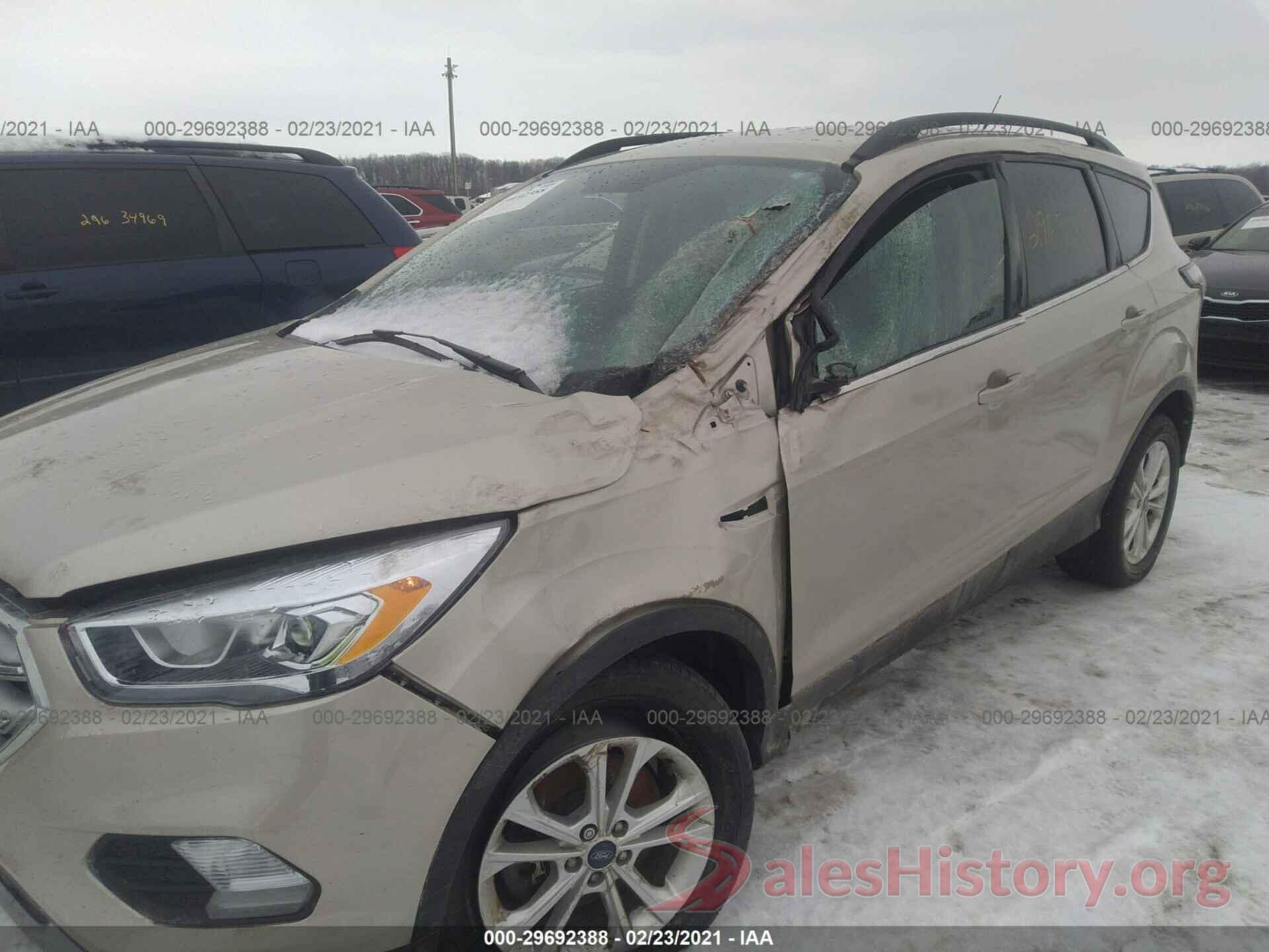 1FMCU9GD0HUA93052 2017 FORD ESCAPE