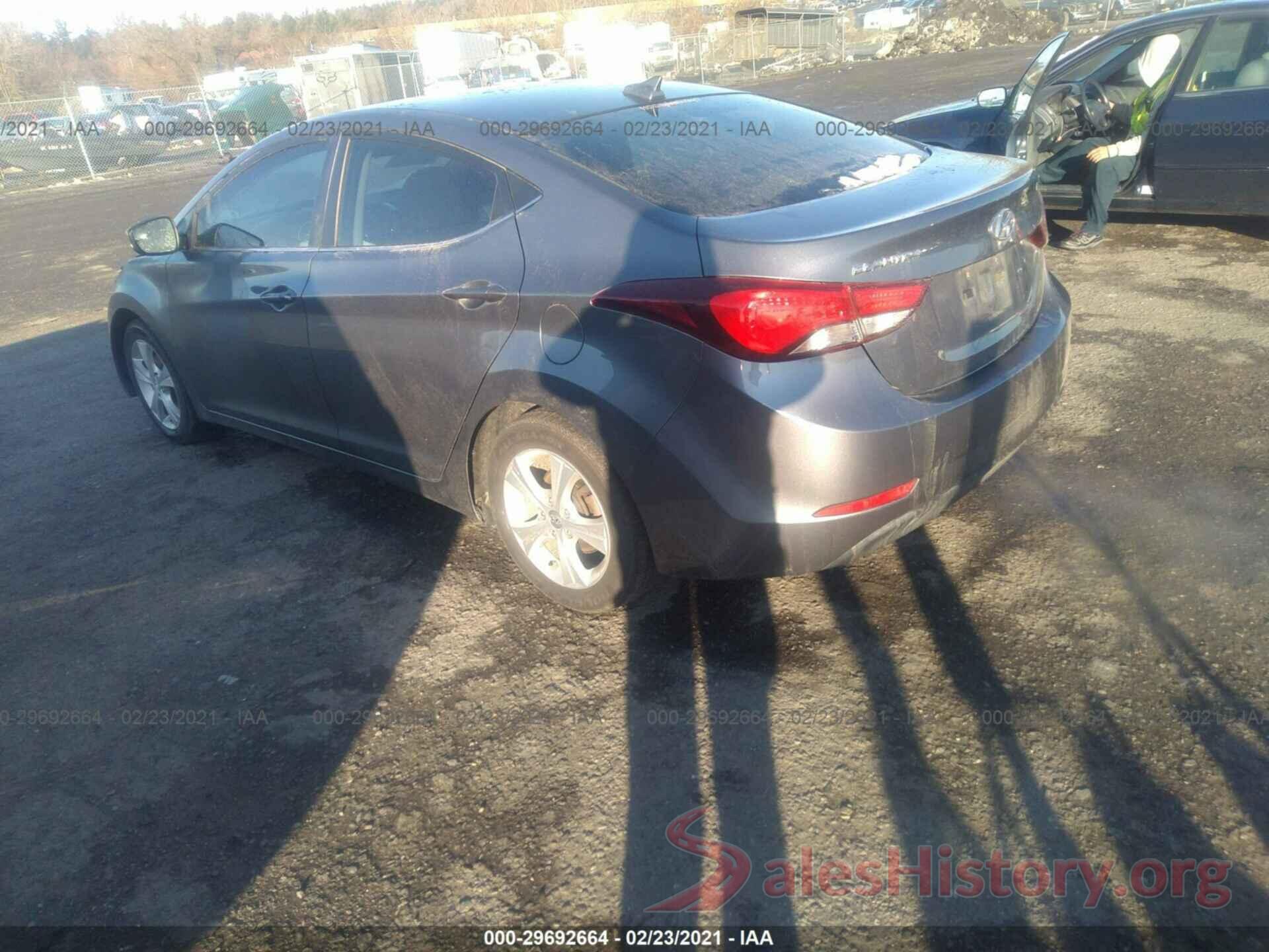 KMHDH4AE0GU623306 2016 HYUNDAI ELANTRA