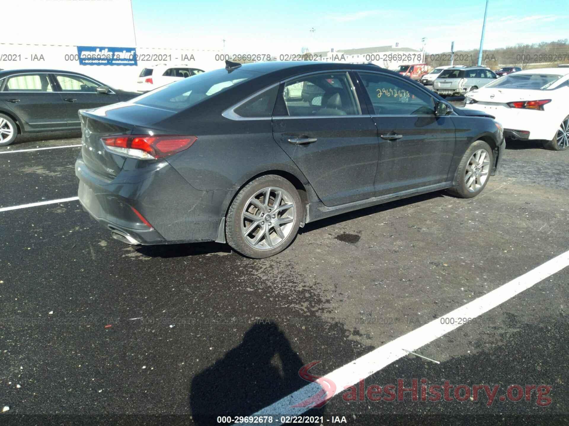 5NPE34AB2JH692318 2018 HYUNDAI SONATA