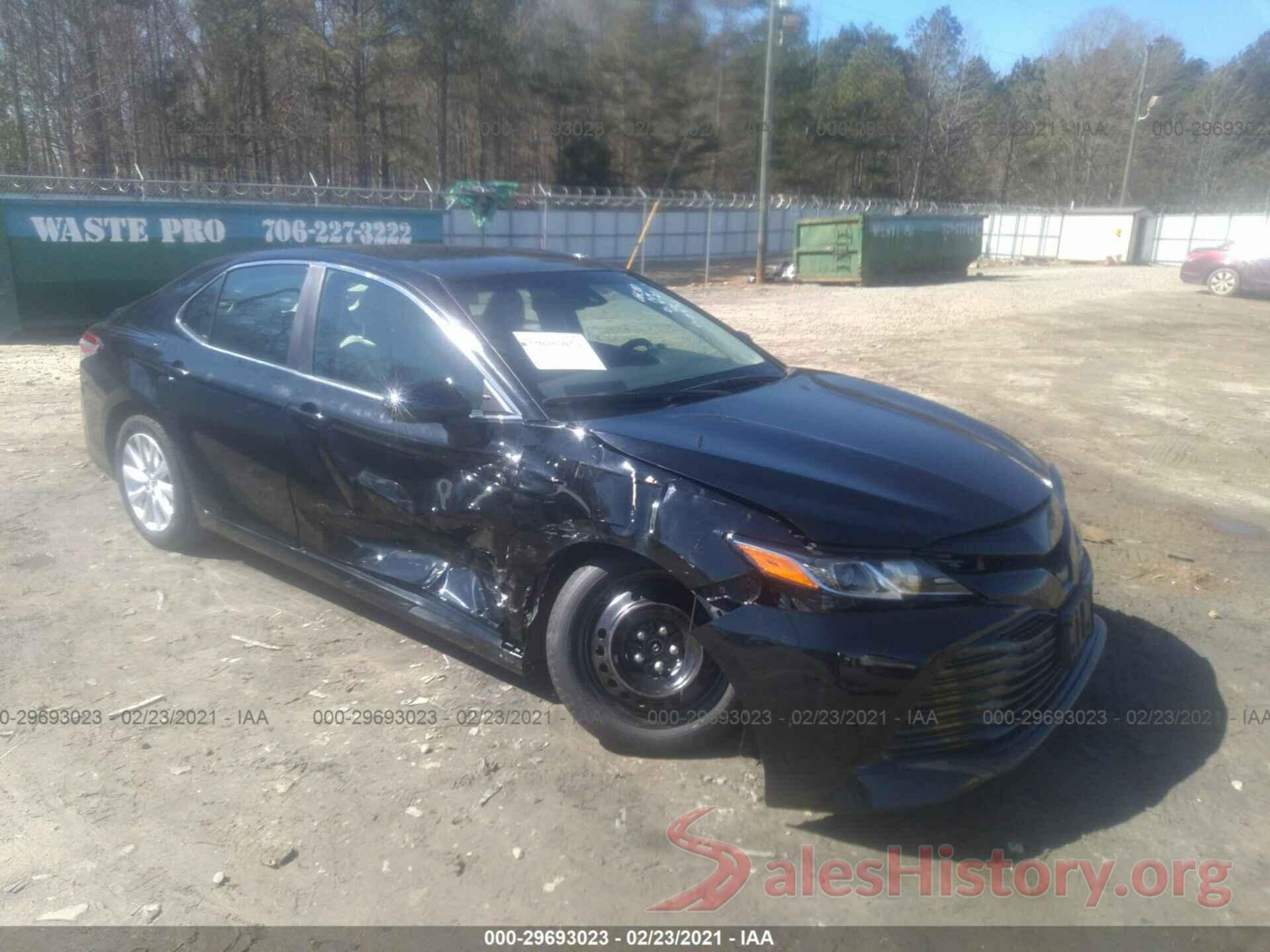 4T1B11HK2JU580598 2018 TOYOTA CAMRY