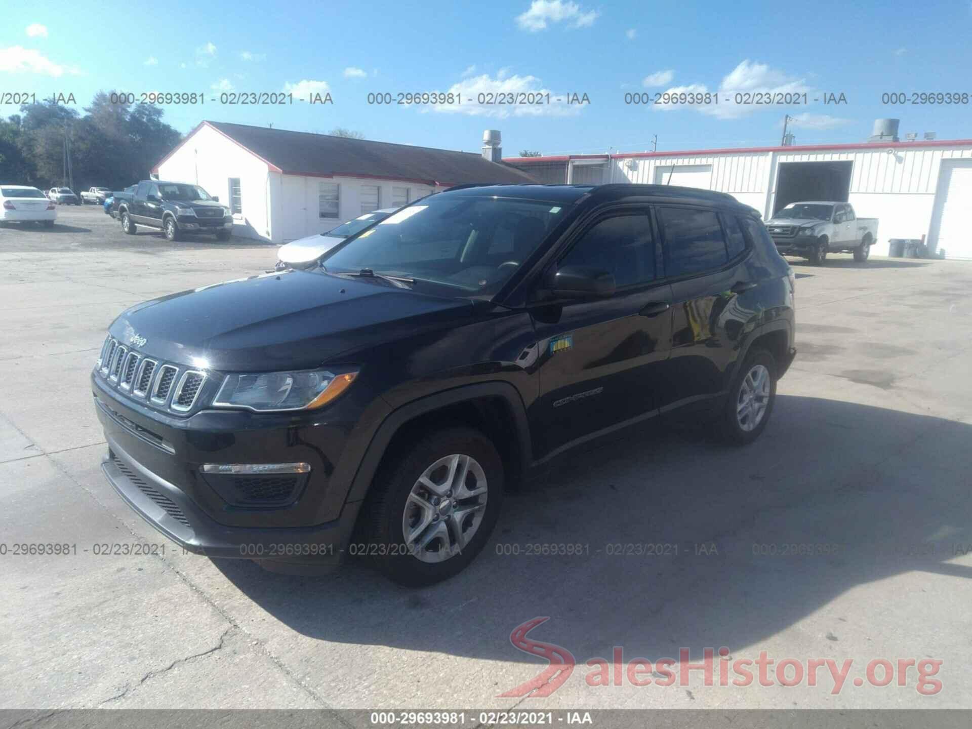 3C4NJCAB3JT122683 2018 JEEP COMPASS