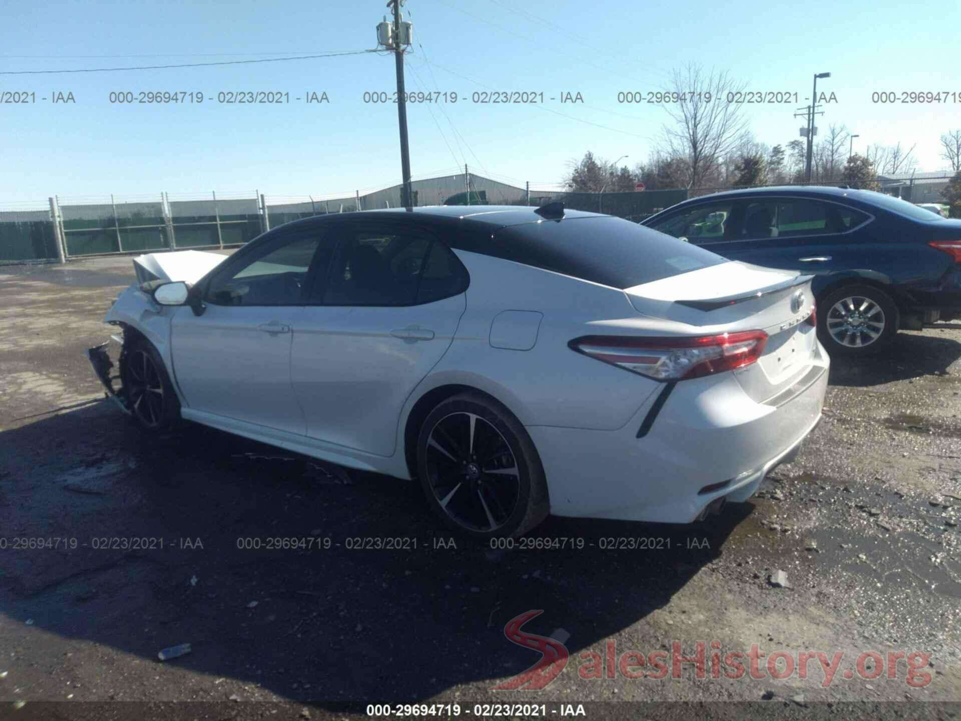 4T1B61HK0KU208079 2019 TOYOTA CAMRY