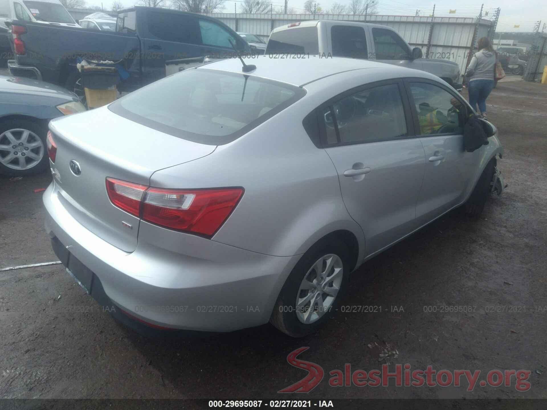 KNADM4A36H6061073 2017 KIA RIO