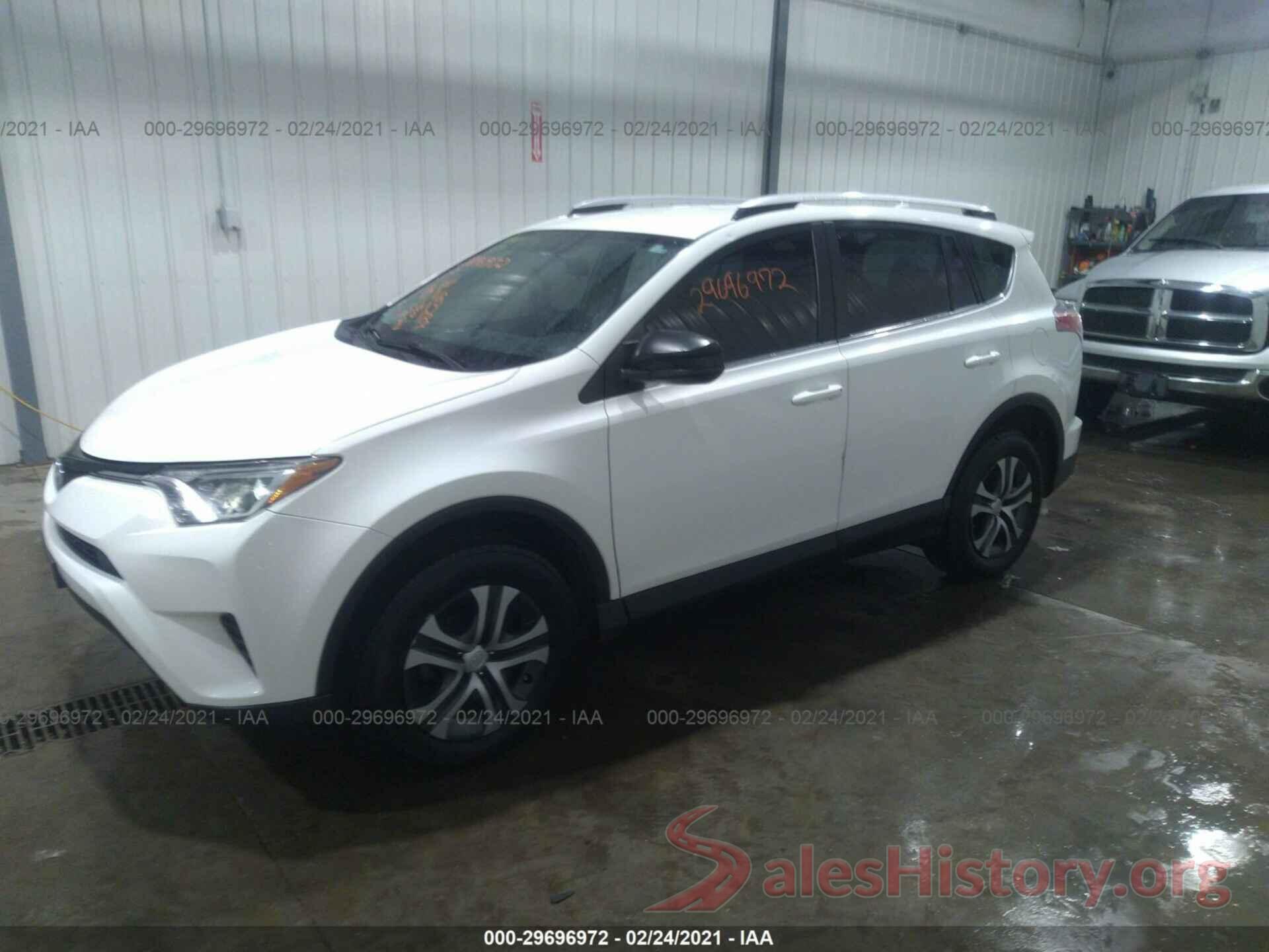 JTMBFREV9GJ065787 2016 TOYOTA RAV4