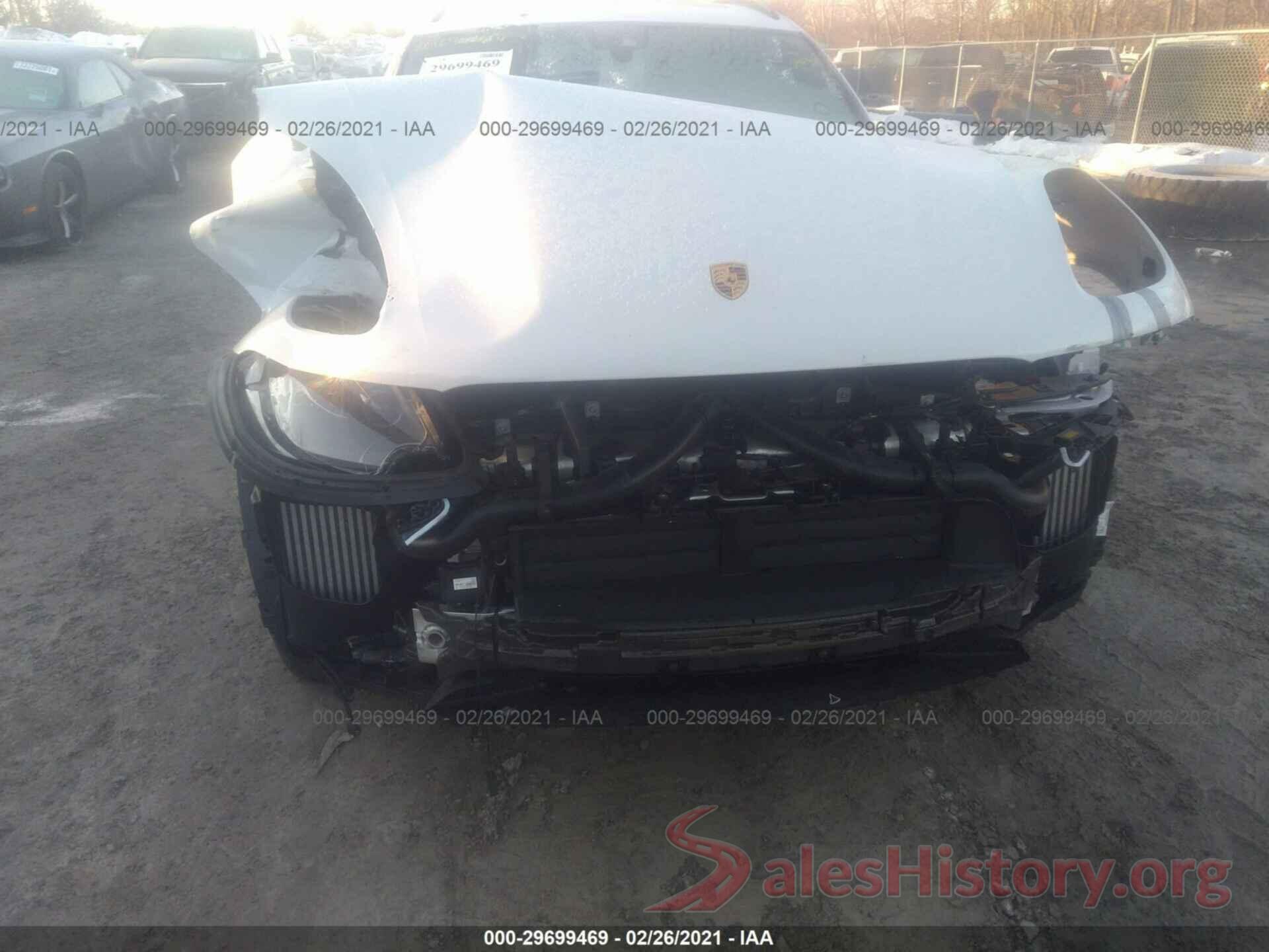 WP1AG2A57JLB65709 2018 PORSCHE MACAN