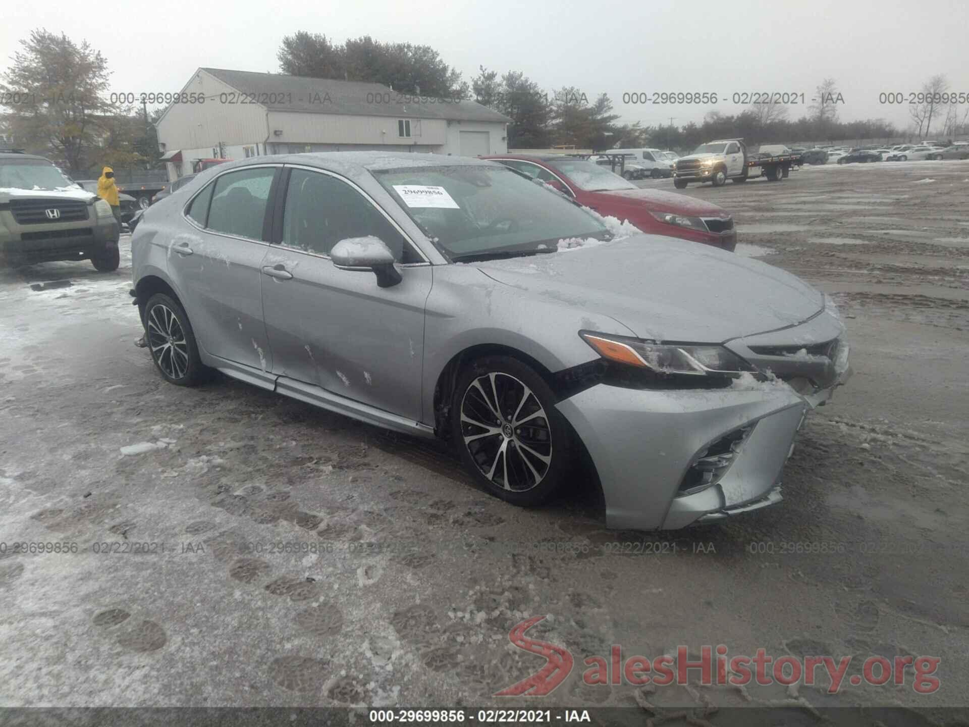 4T1B11HK5KU756013 2019 TOYOTA CAMRY