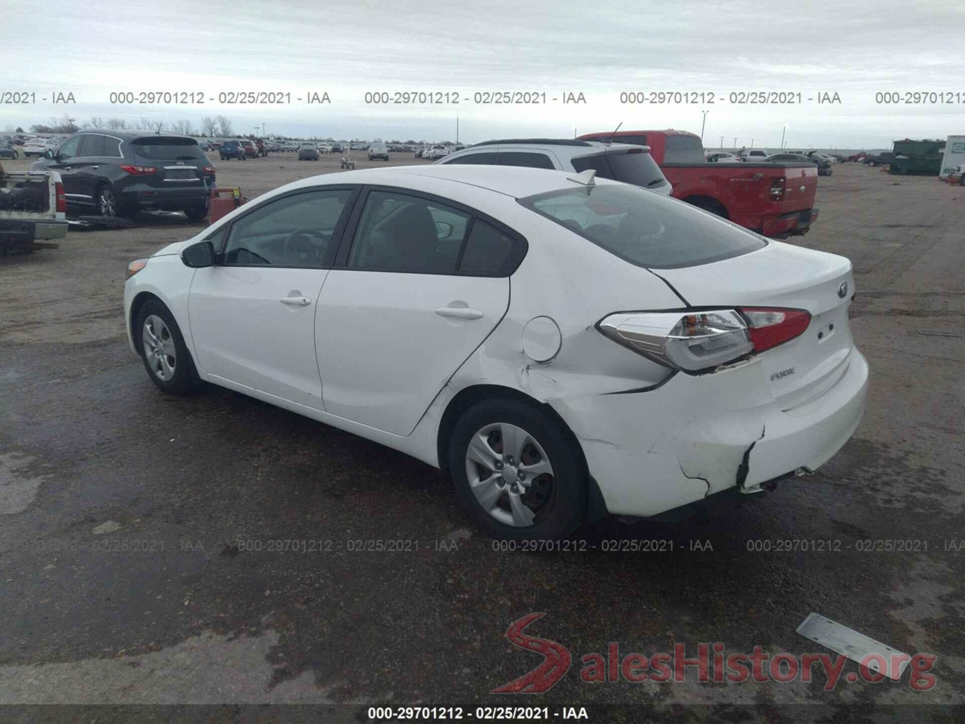 KNAFK4A62G5576195 2016 KIA FORTE