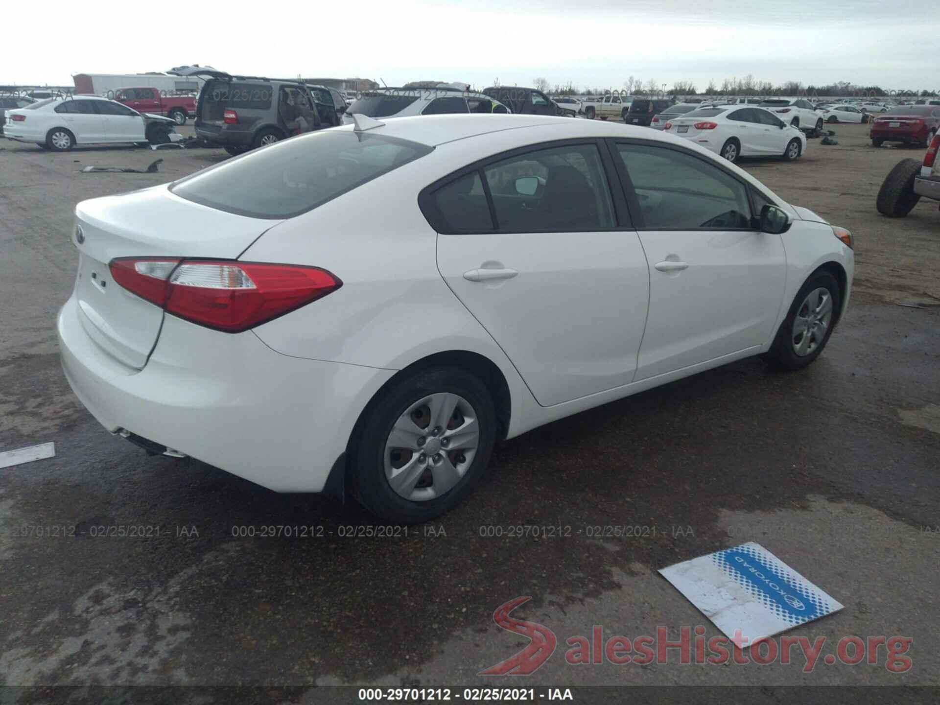 KNAFK4A62G5576195 2016 KIA FORTE