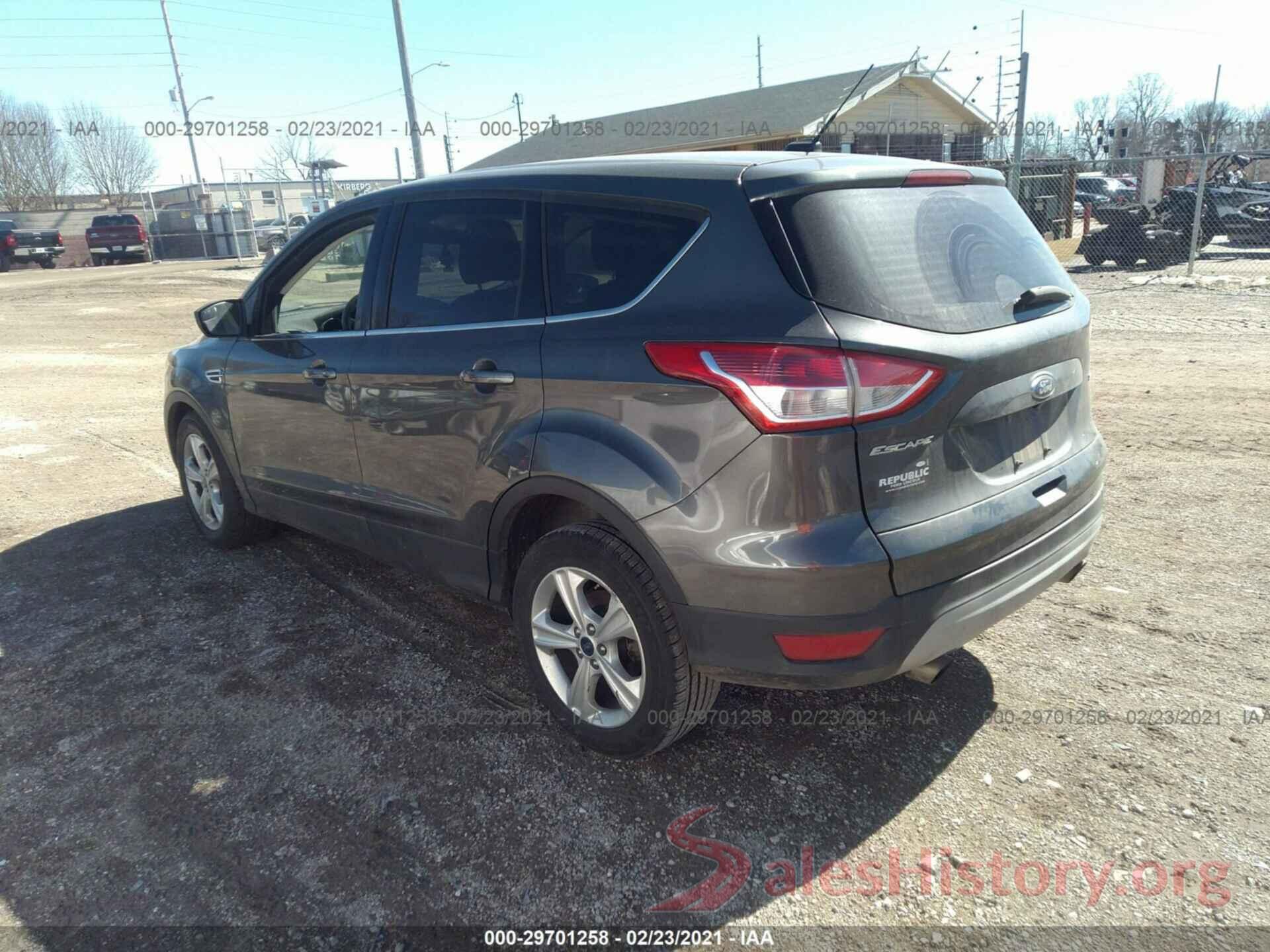 1FMCU0G70GUB57689 2016 FORD ESCAPE