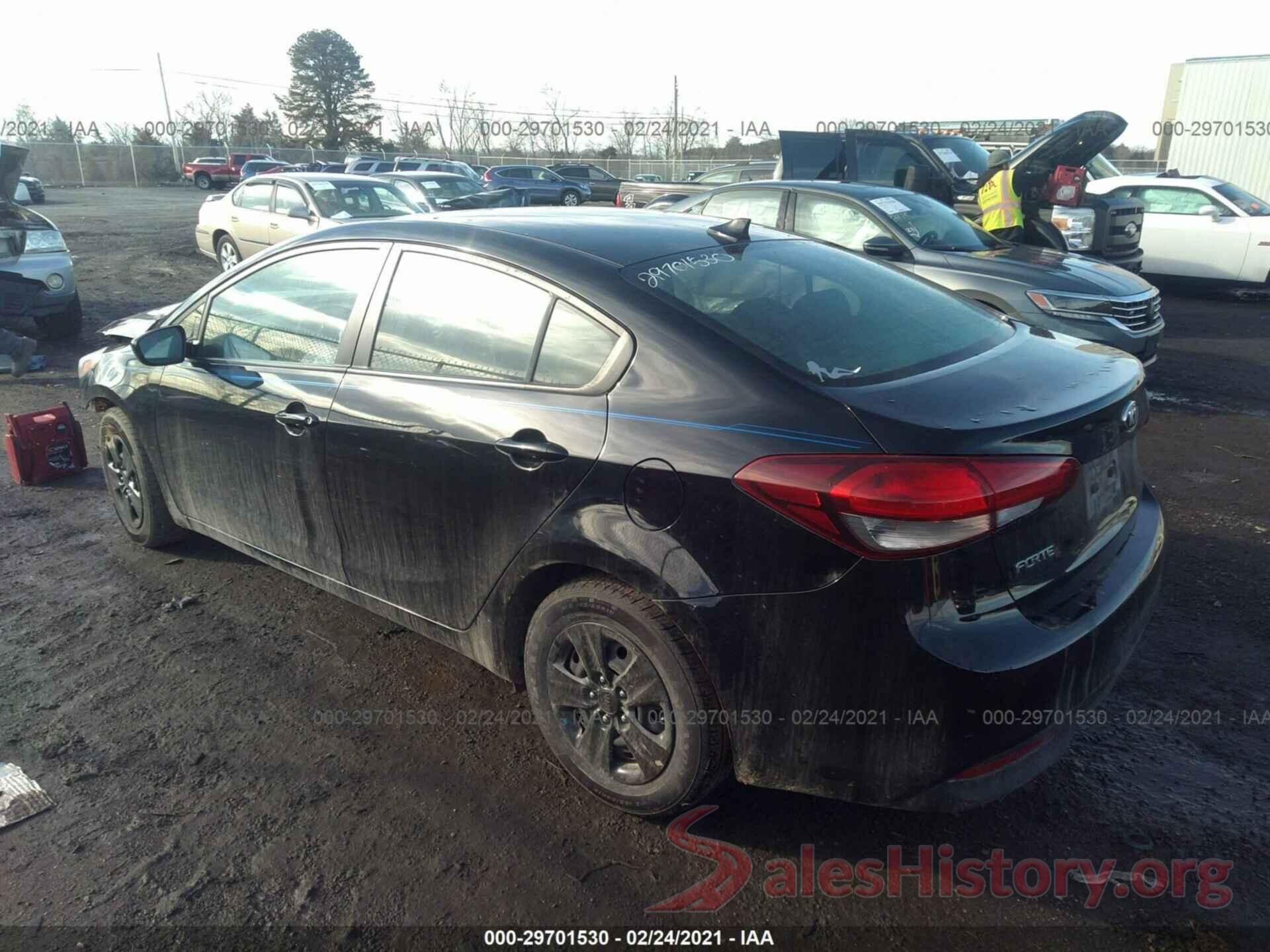 3KPFL4A76HE057360 2017 KIA FORTE