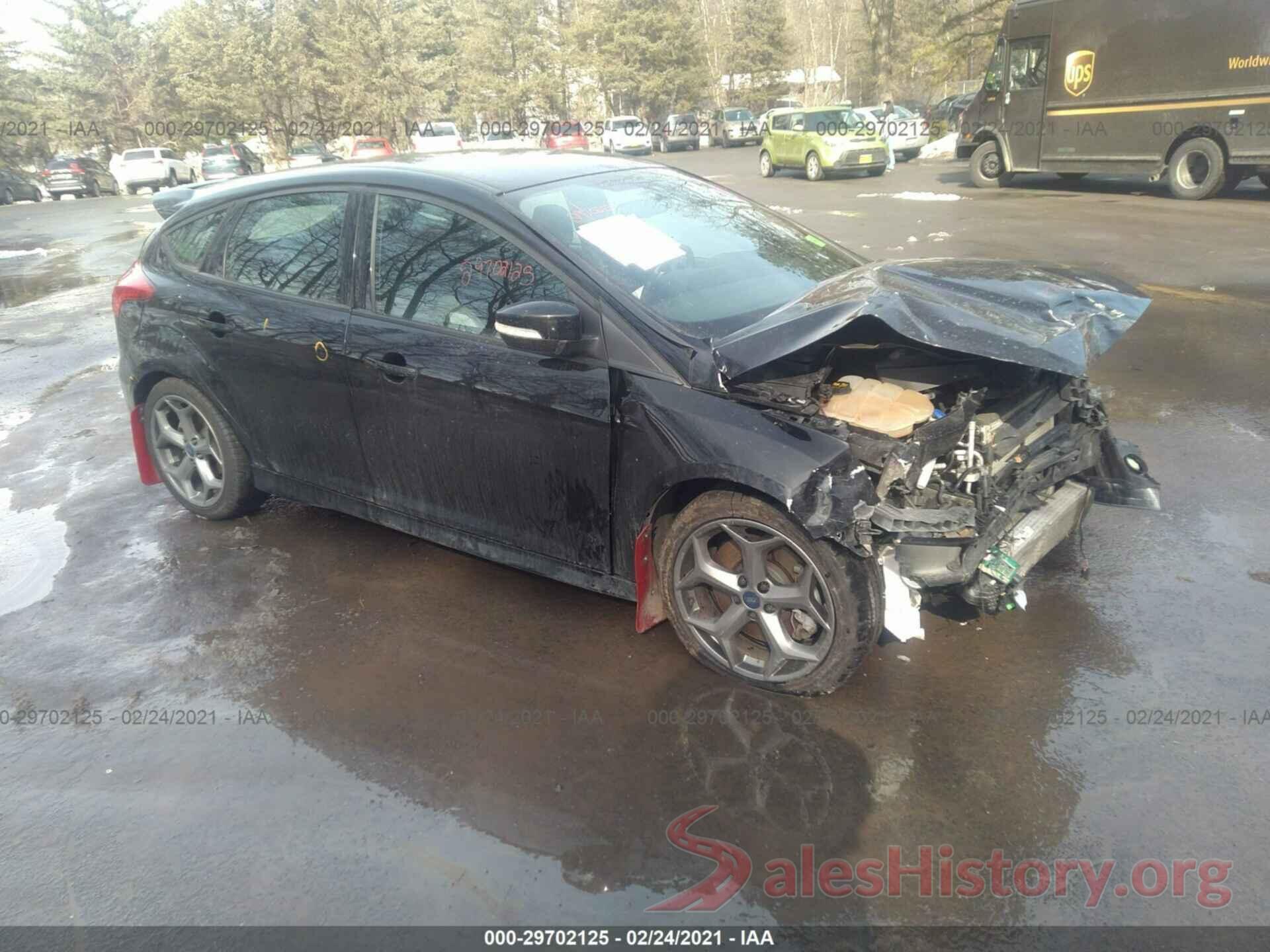 1FADP3L9XJL225900 2018 FORD FOCUS