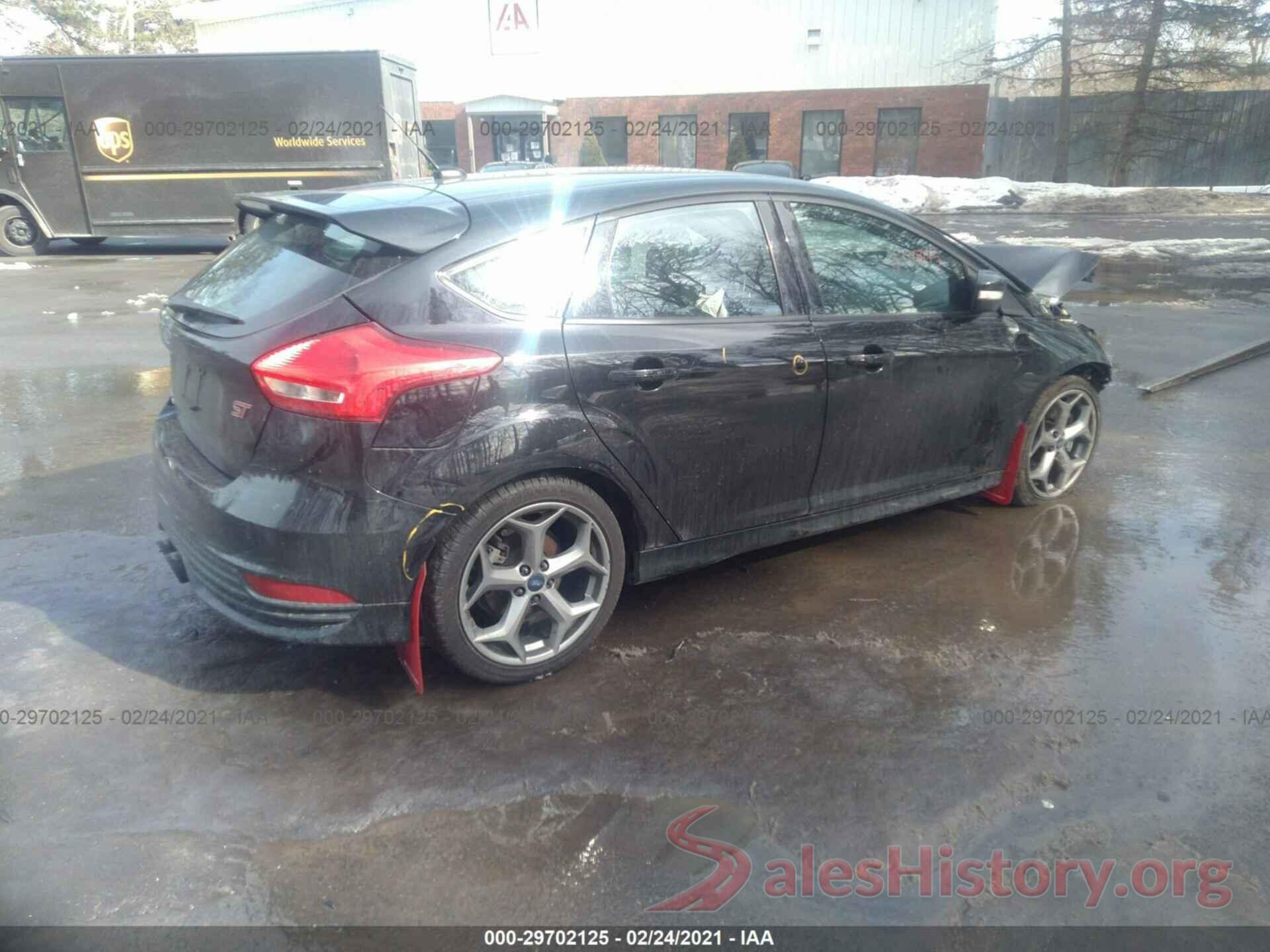 1FADP3L9XJL225900 2018 FORD FOCUS