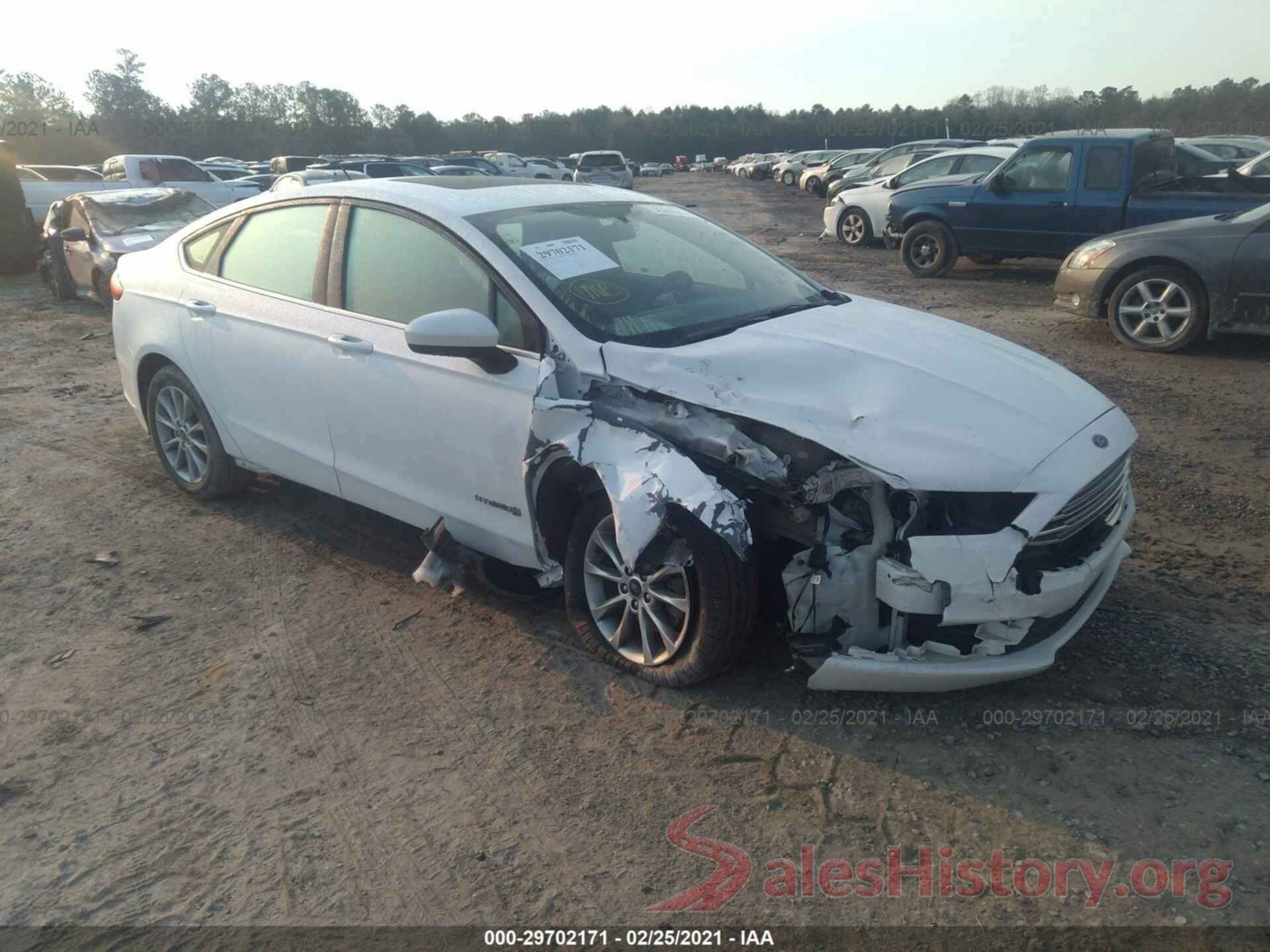 3FA6P0LUXHR190623 2017 FORD FUSION