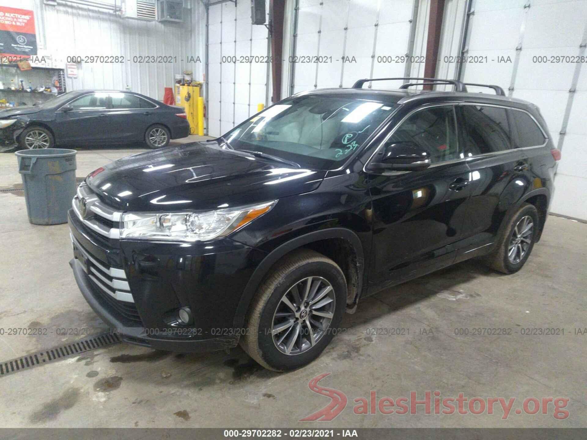 5TDJZRFH2JS913093 2018 TOYOTA HIGHLANDER