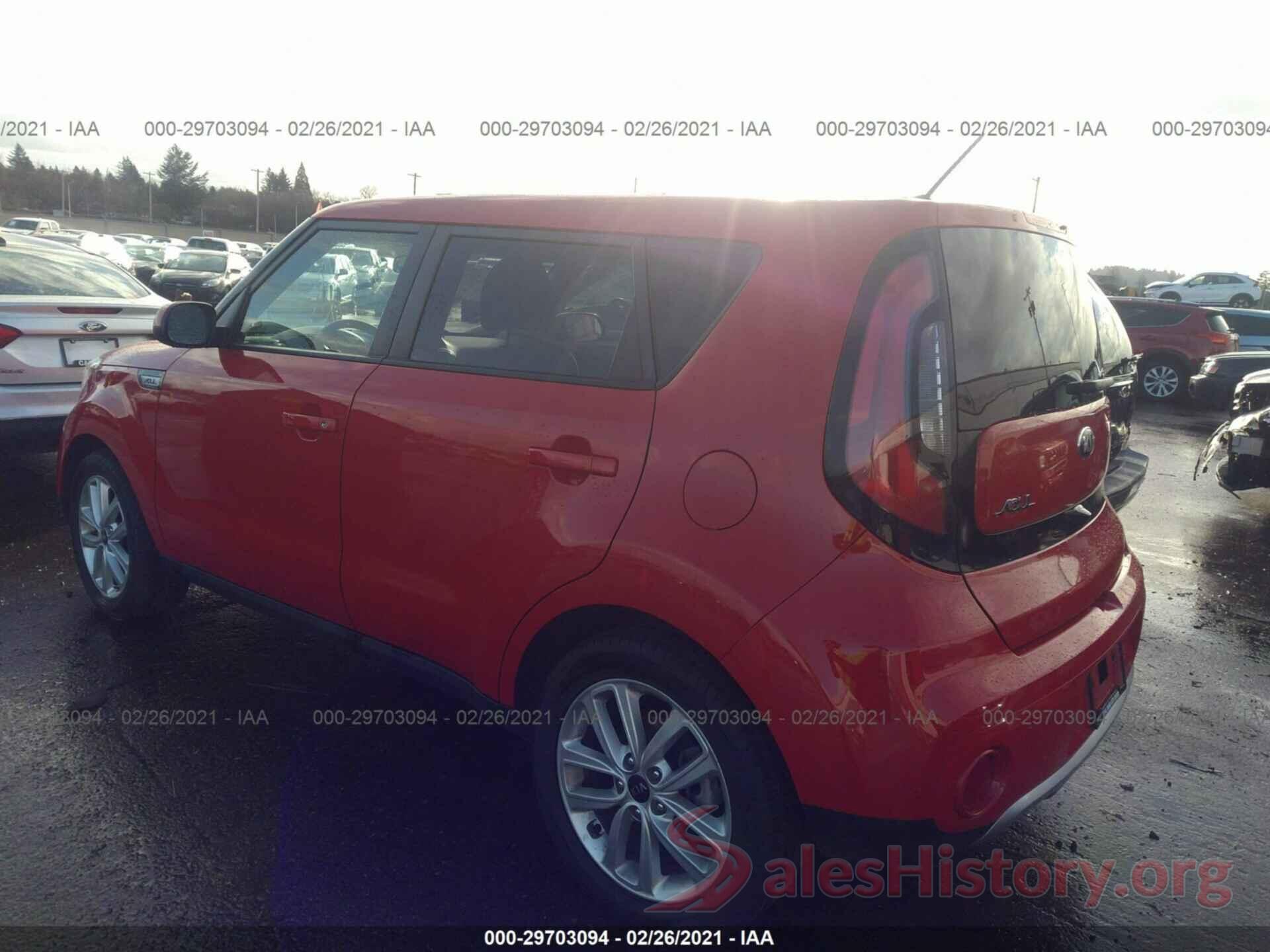 KNDJP3A55J7556406 2018 KIA SOUL